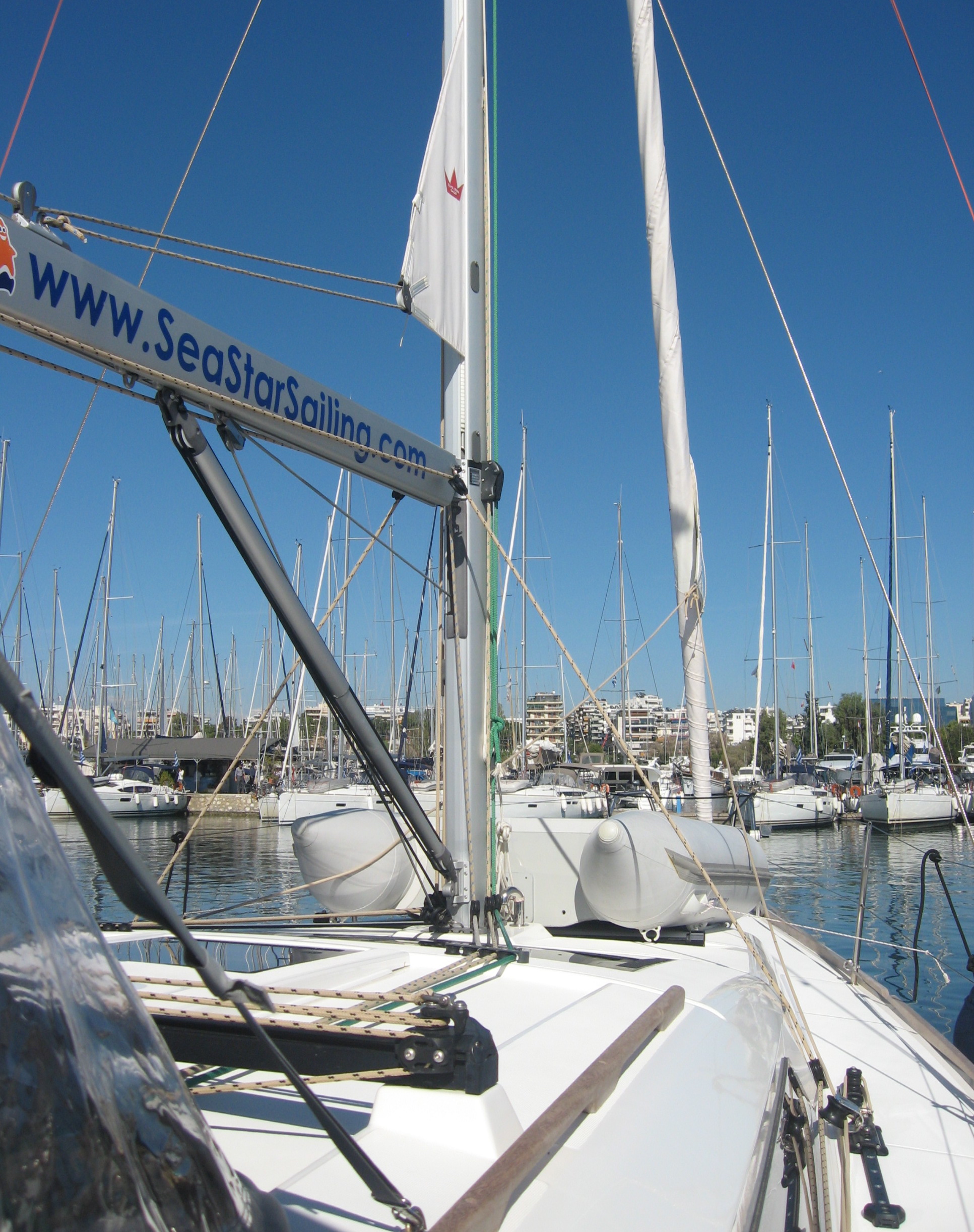 Dufour 382 GL — photo 13