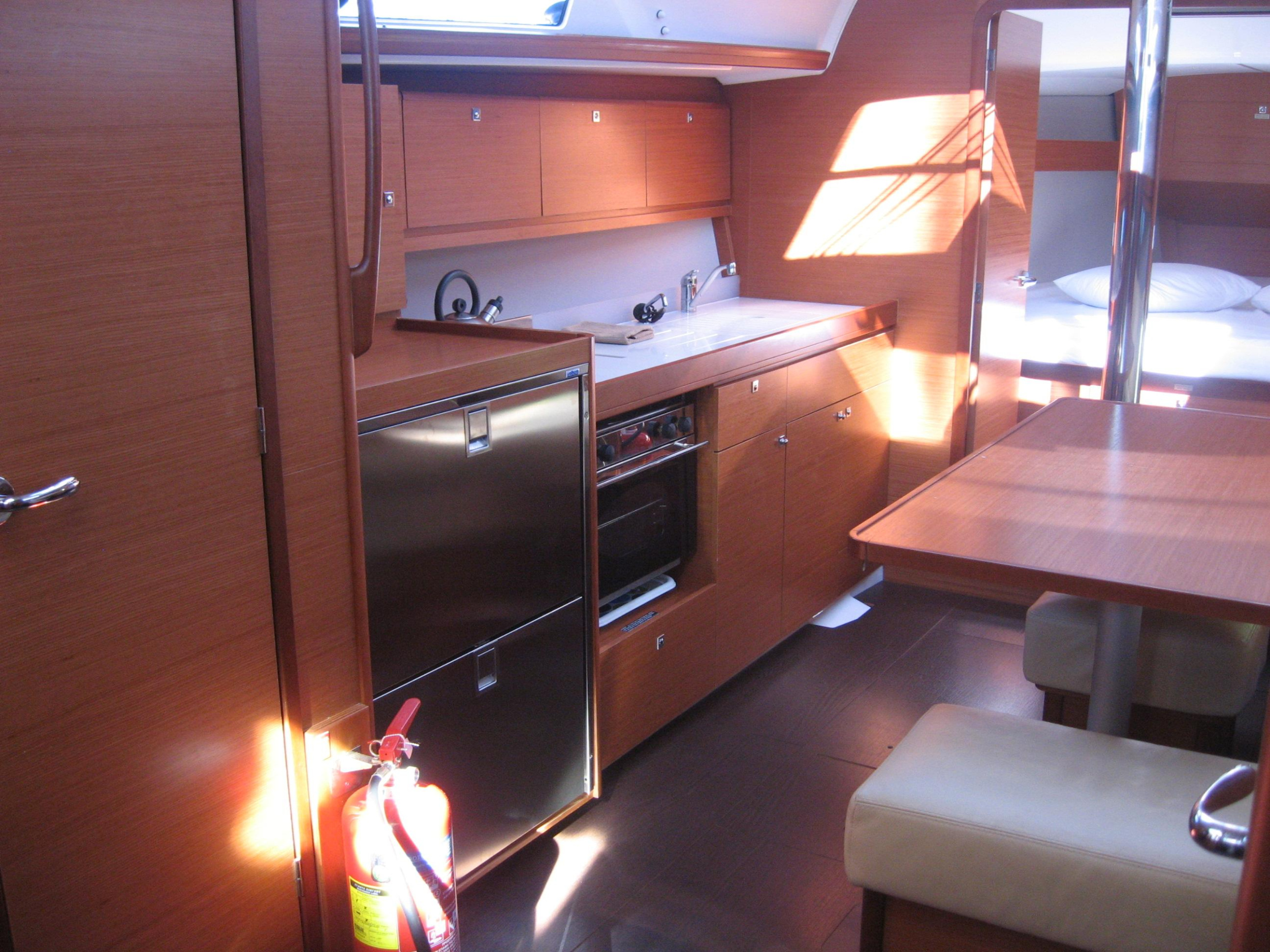 Dufour 382 GL — photo 3