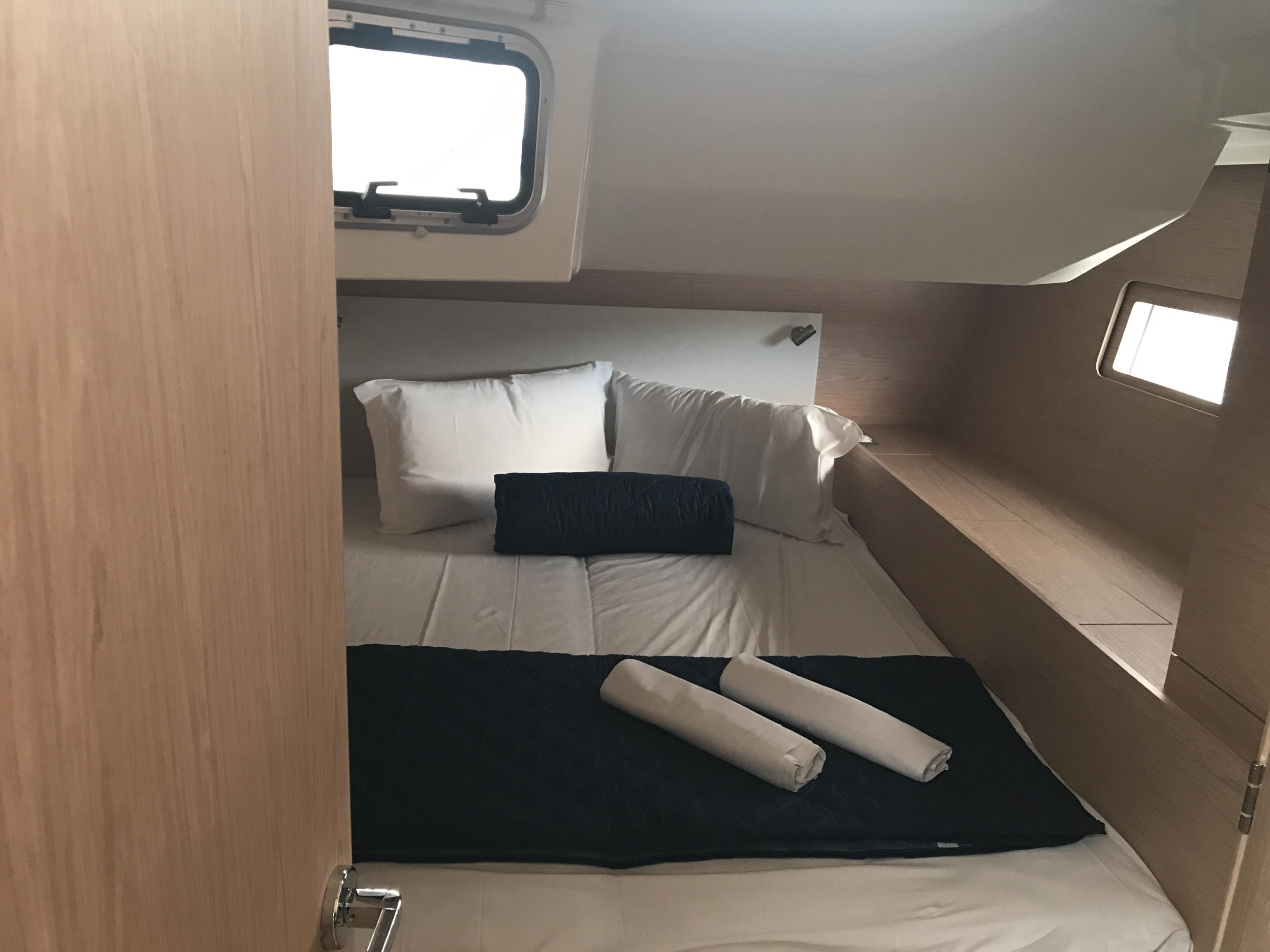 Oceanis 51.1 — photo 9