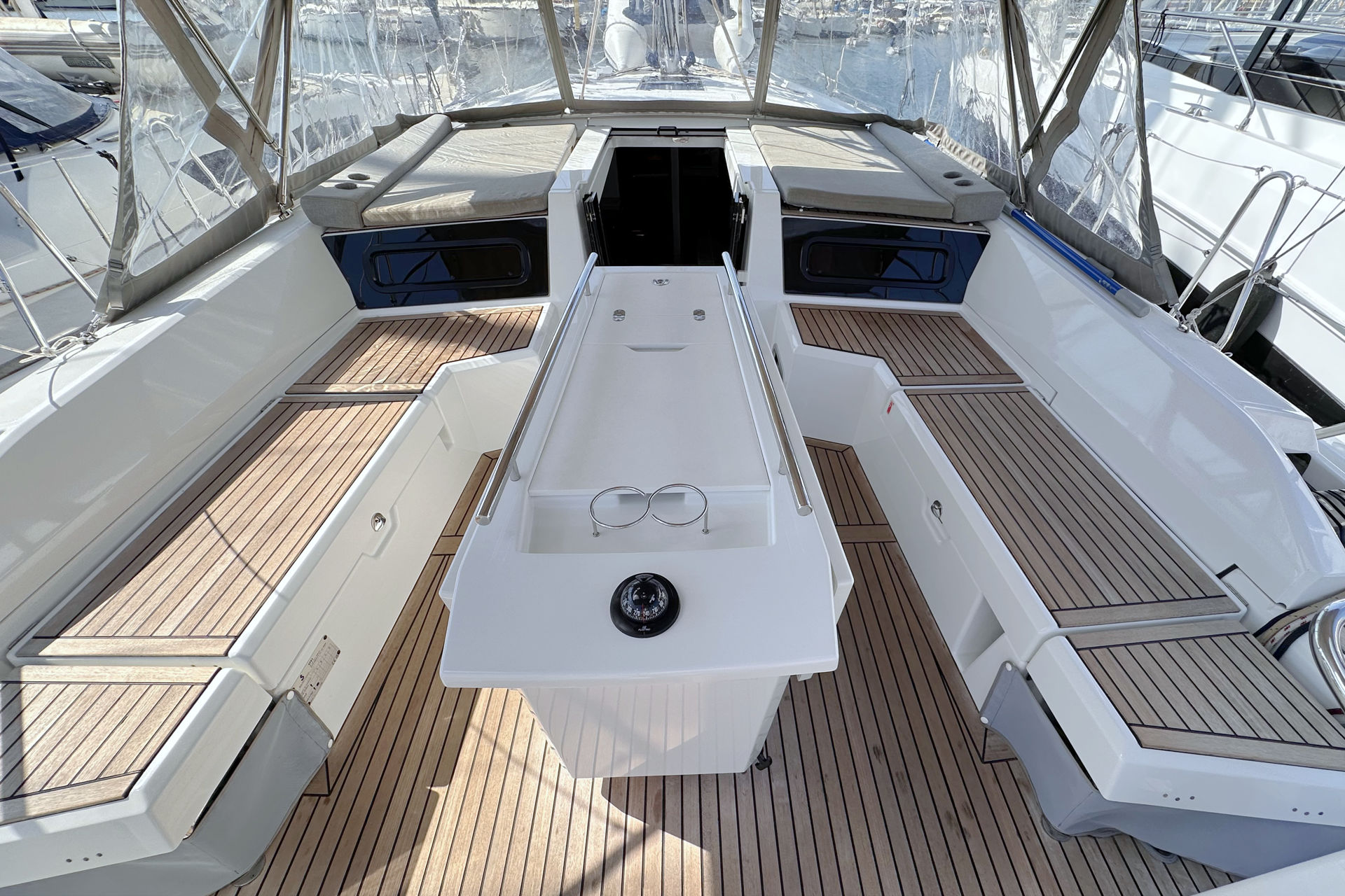 Oceanis 46.1 — photo 10