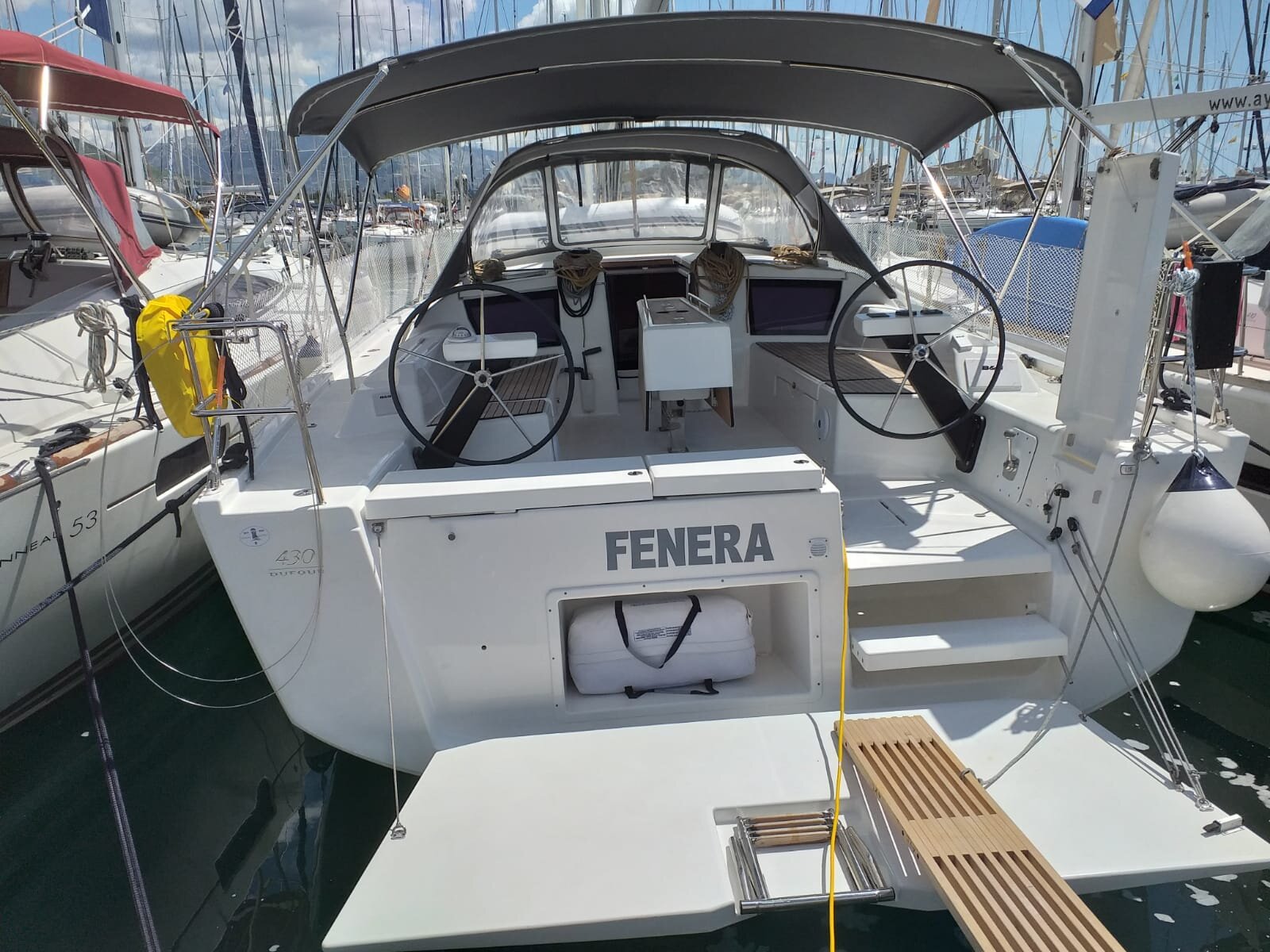 Dufour 430 Grand Large — photo 16