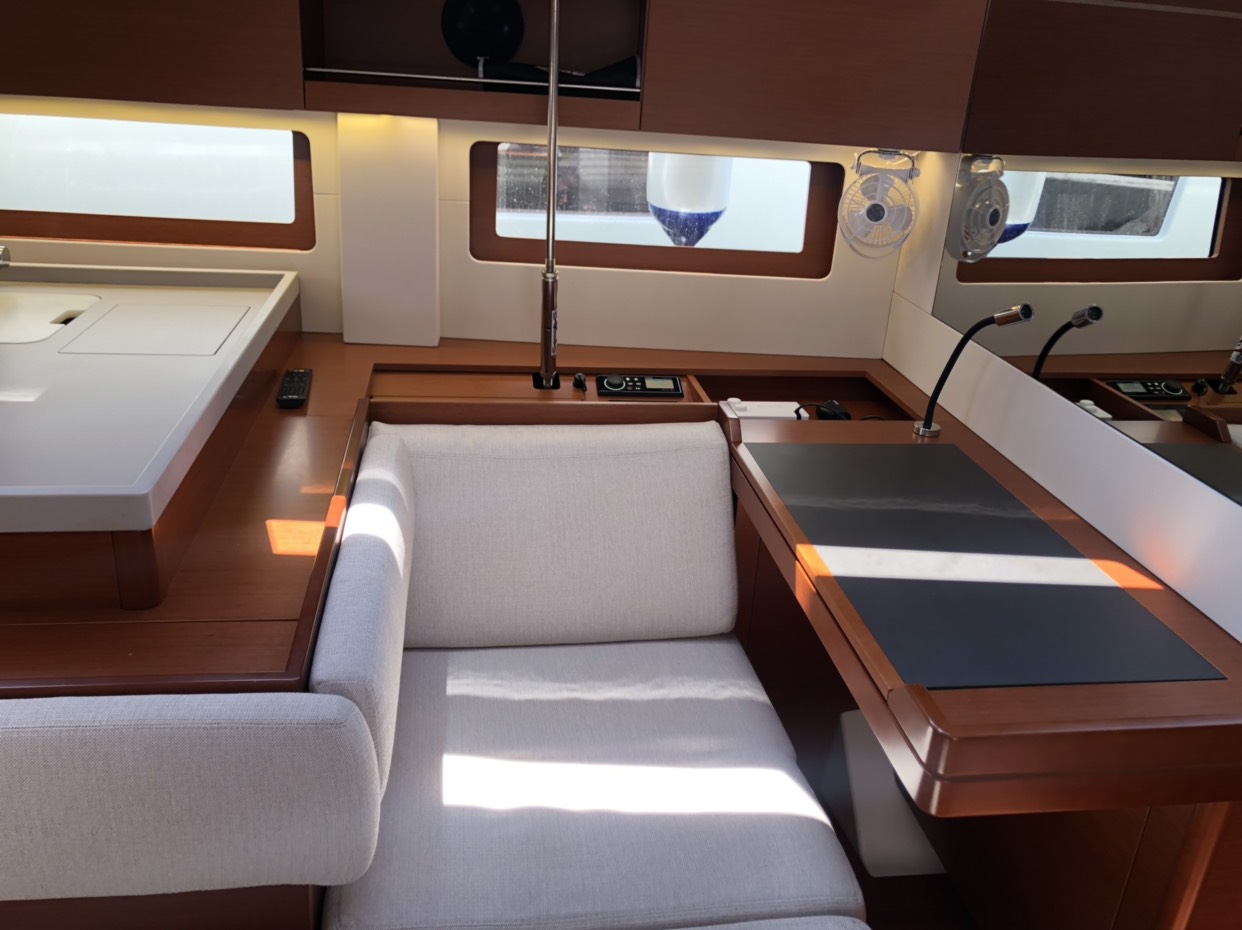 Oceanis 51.1 — photo 17