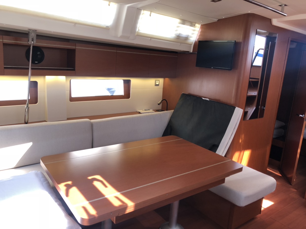 Oceanis 51.1 — photo 15
