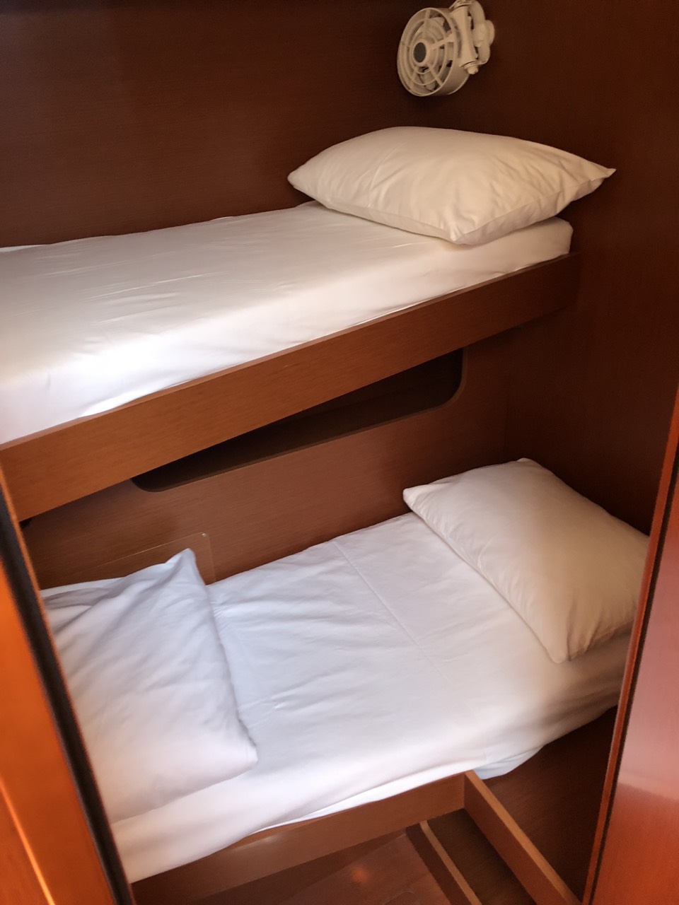 Oceanis 51.1 — photo 11