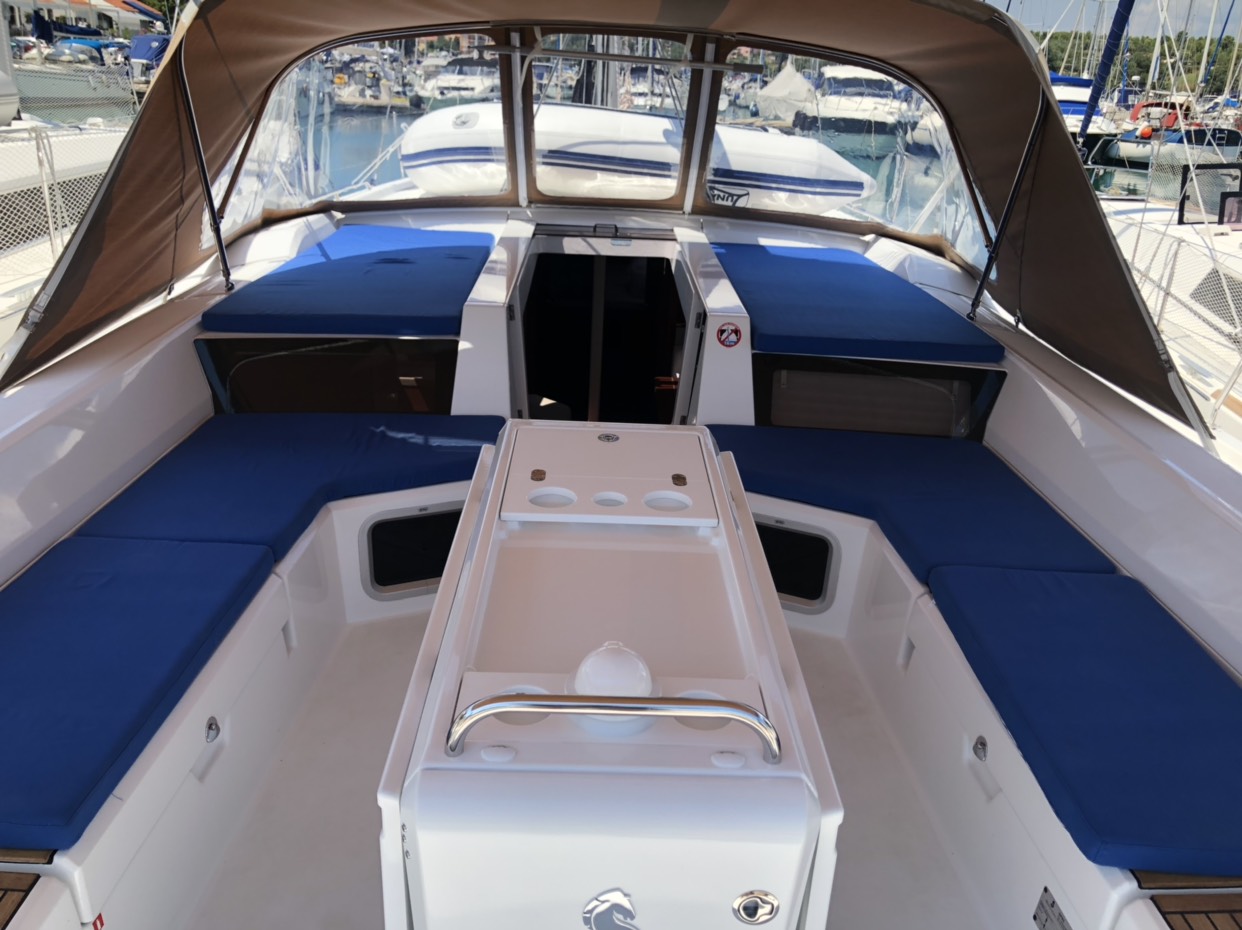 Oceanis 51.1 — photo 24