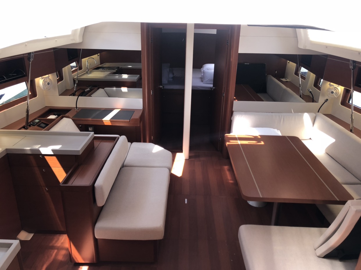 Oceanis 51.1 — photo 23