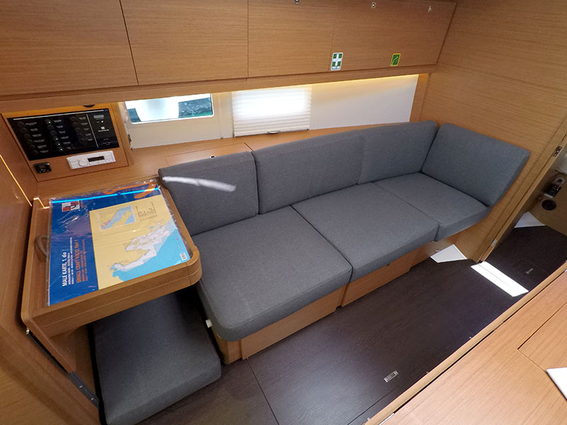 Dufour 390 GL — photo 7