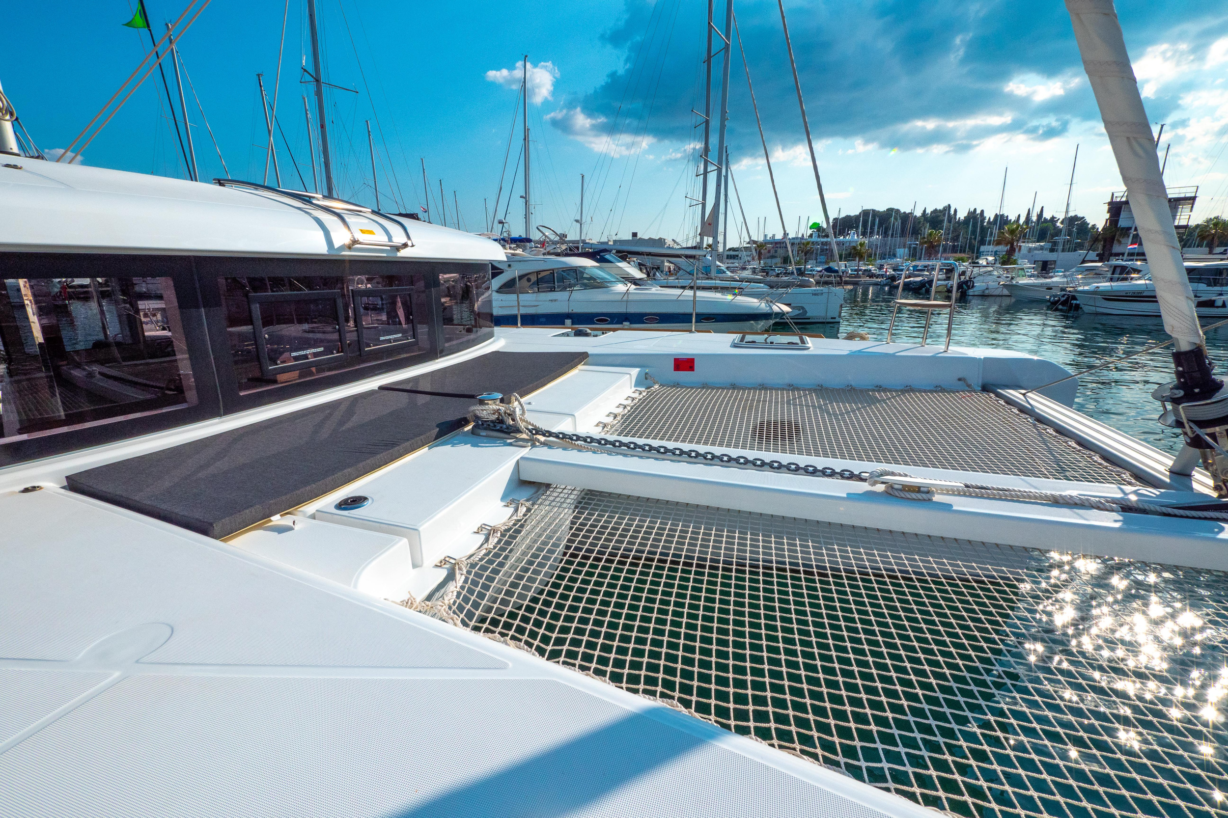 Lagoon 40 — photo 11