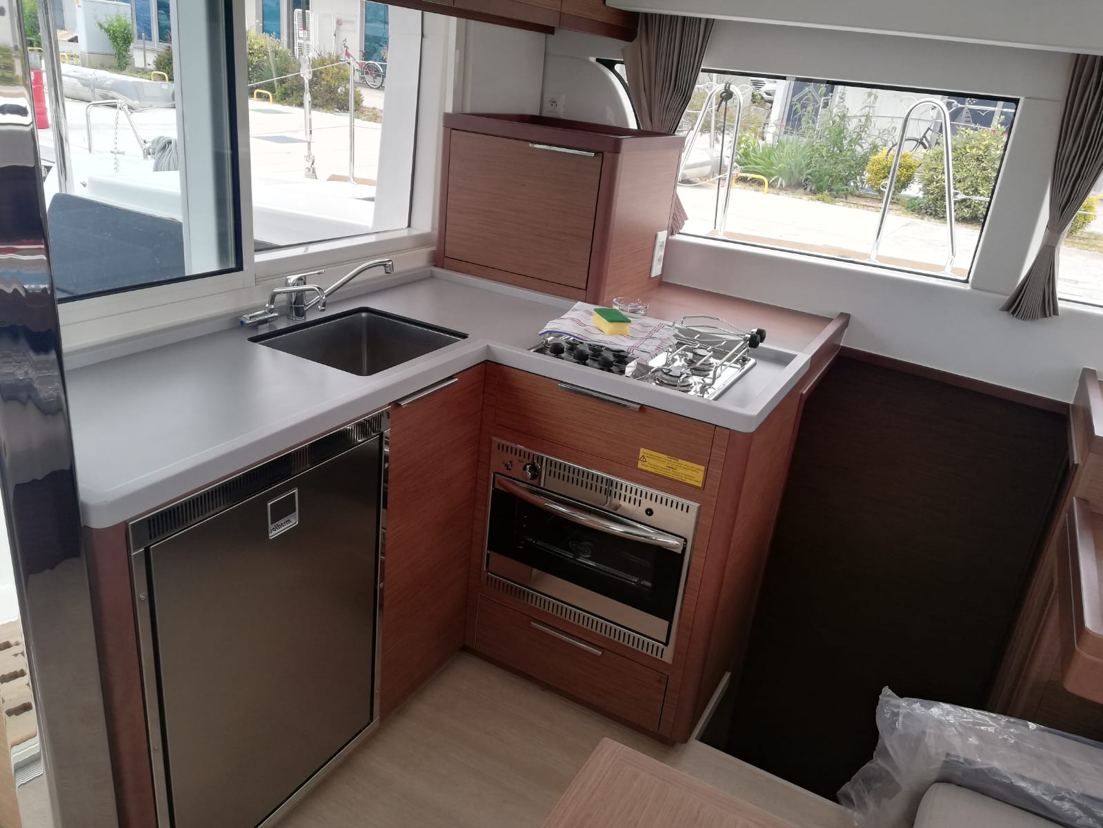 Lagoon 40 — photo 4