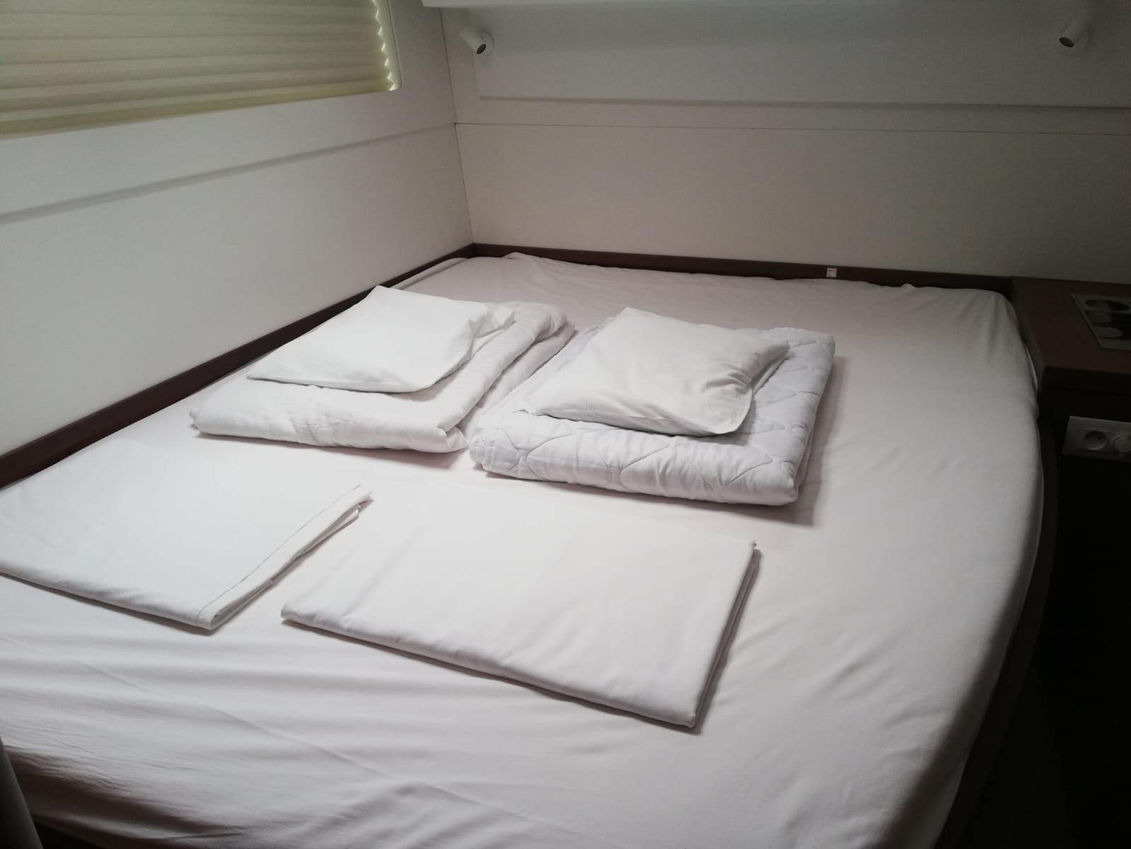 Lagoon 40 — photo 18
