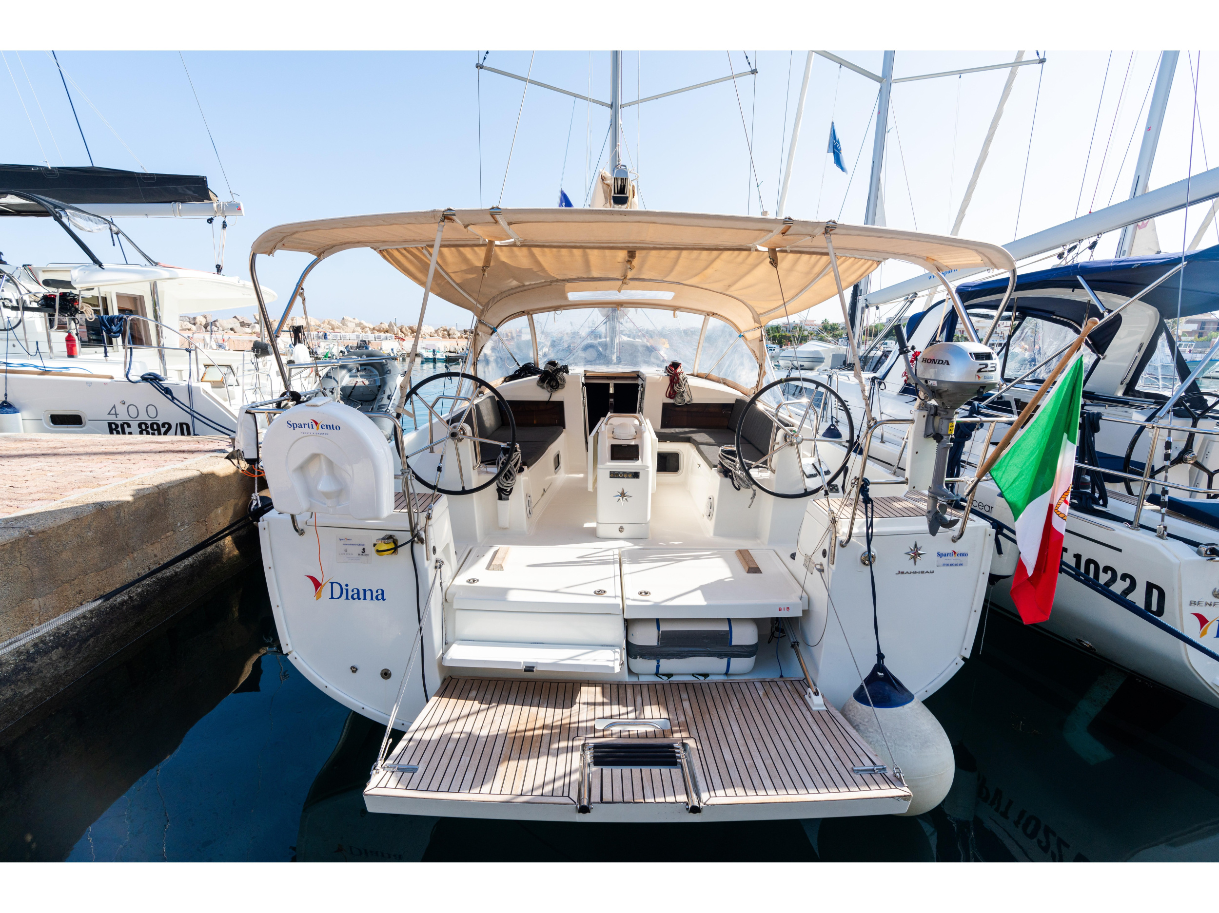 Sun Odyssey 440 — photo 1