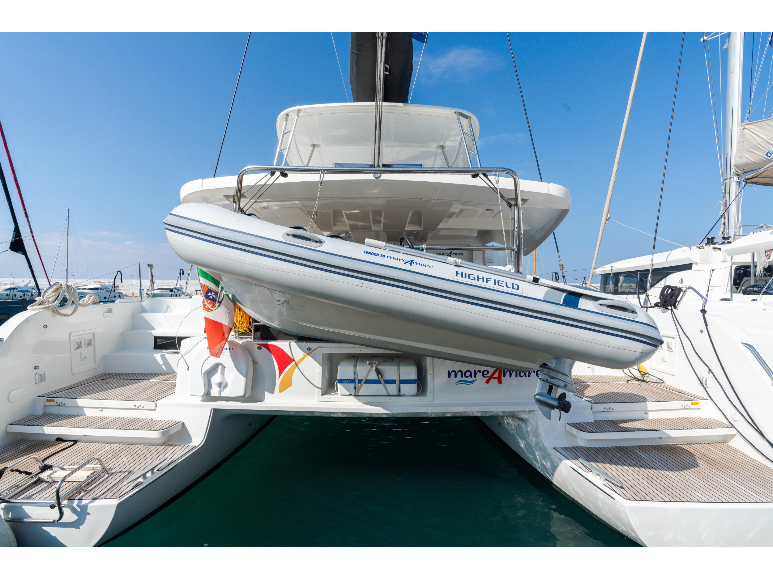 Lagoon 46 — photo 1