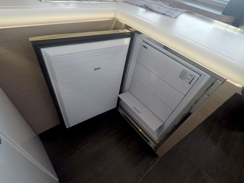 Fountaine Pajot Astréa 42 — photo 18