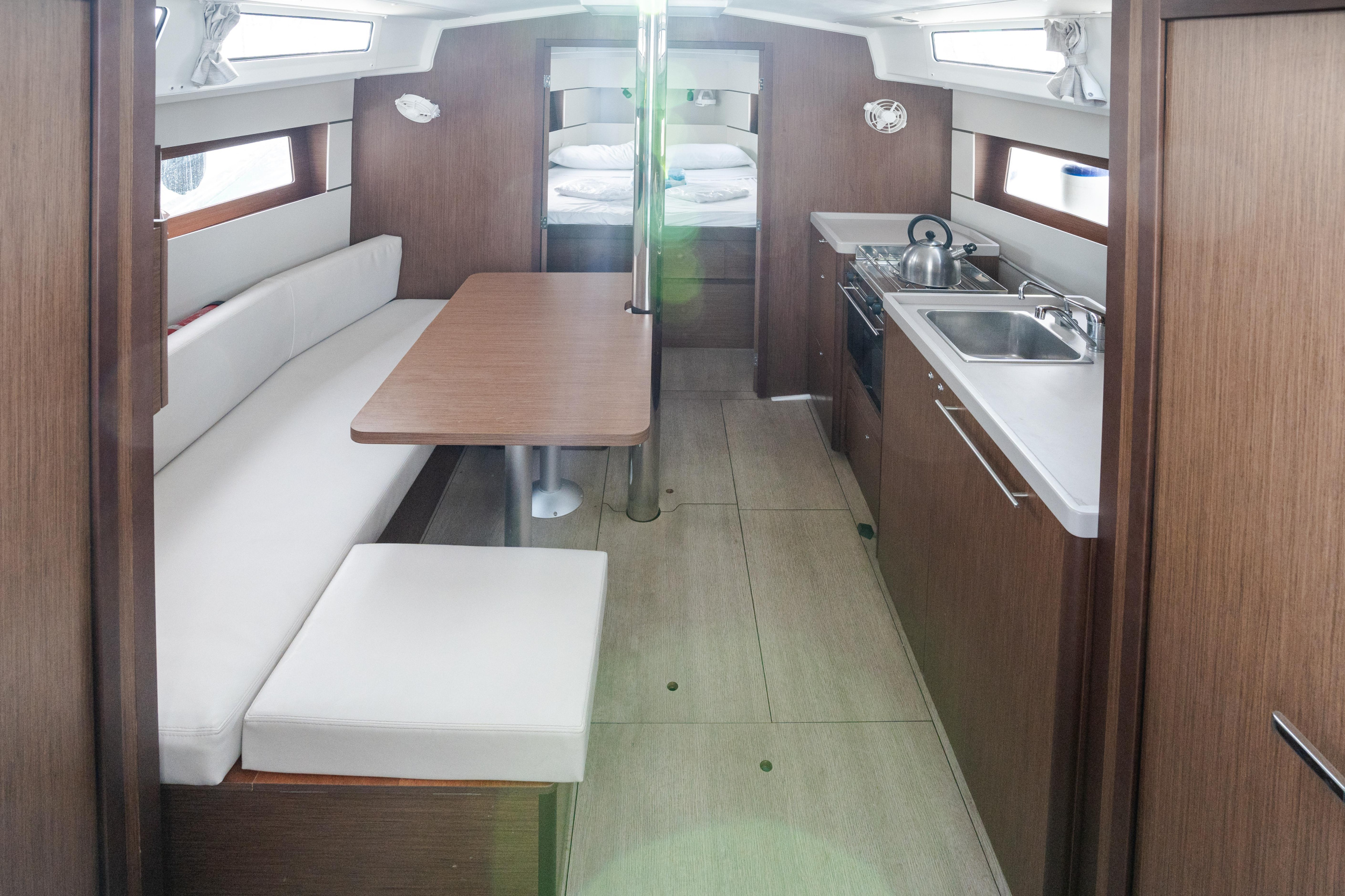 Oceanis 38.1 — photo 24