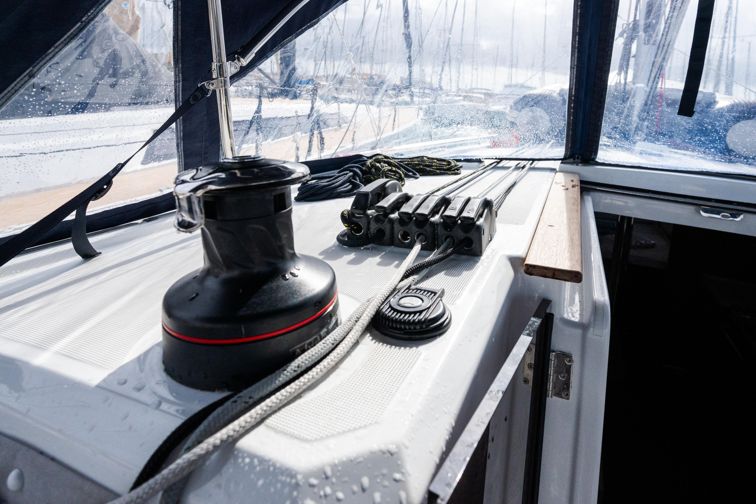 Oceanis 38.1 — photo 14