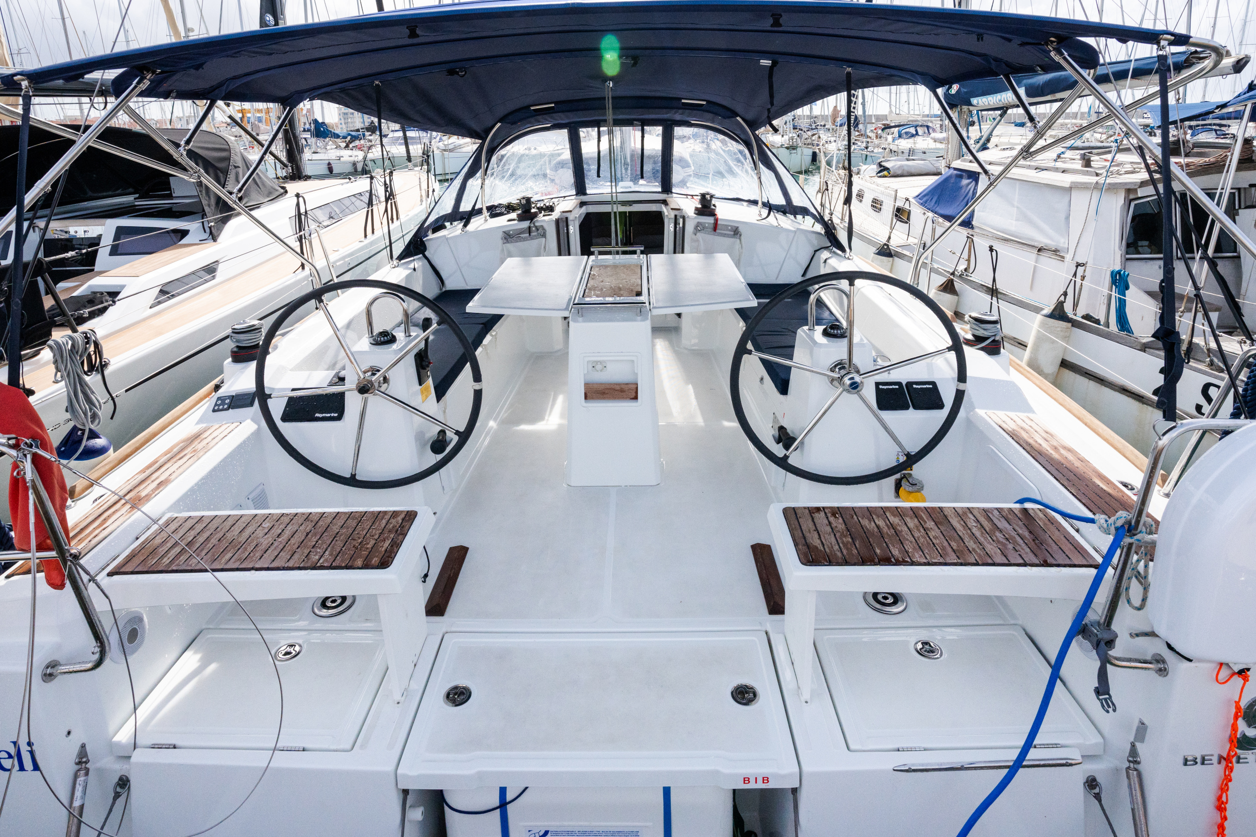Oceanis 38.1 — photo 27