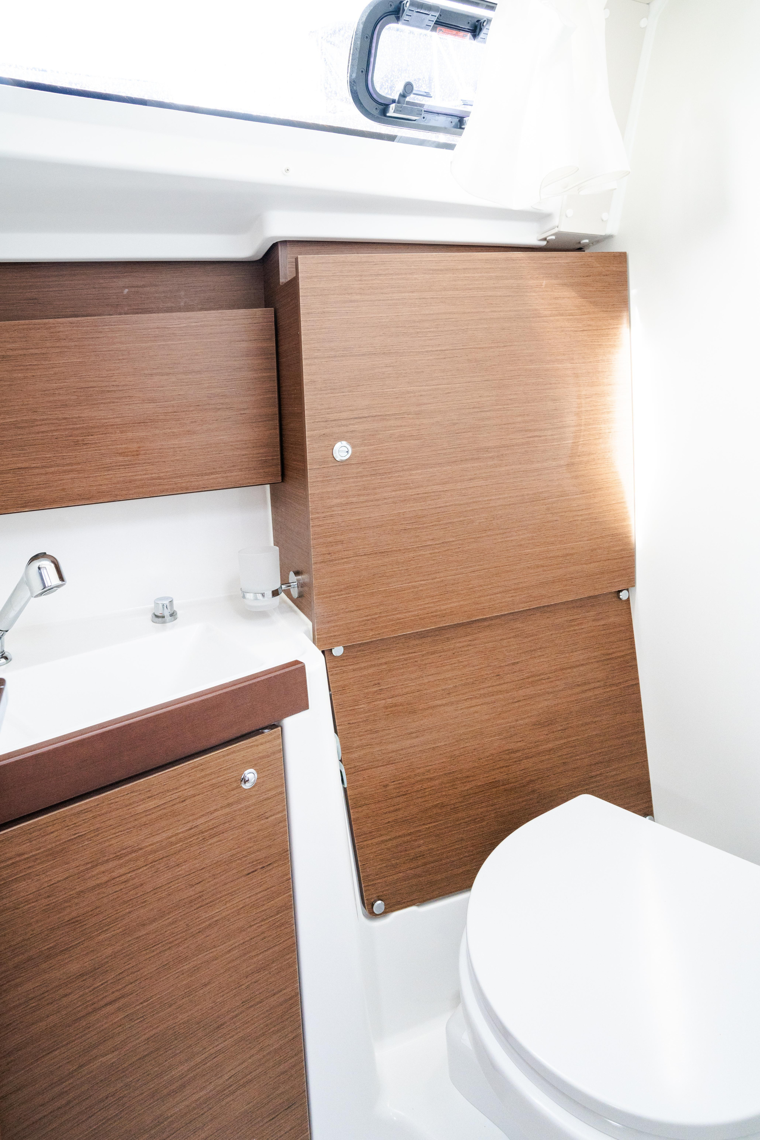 Oceanis 38.1 — photo 16