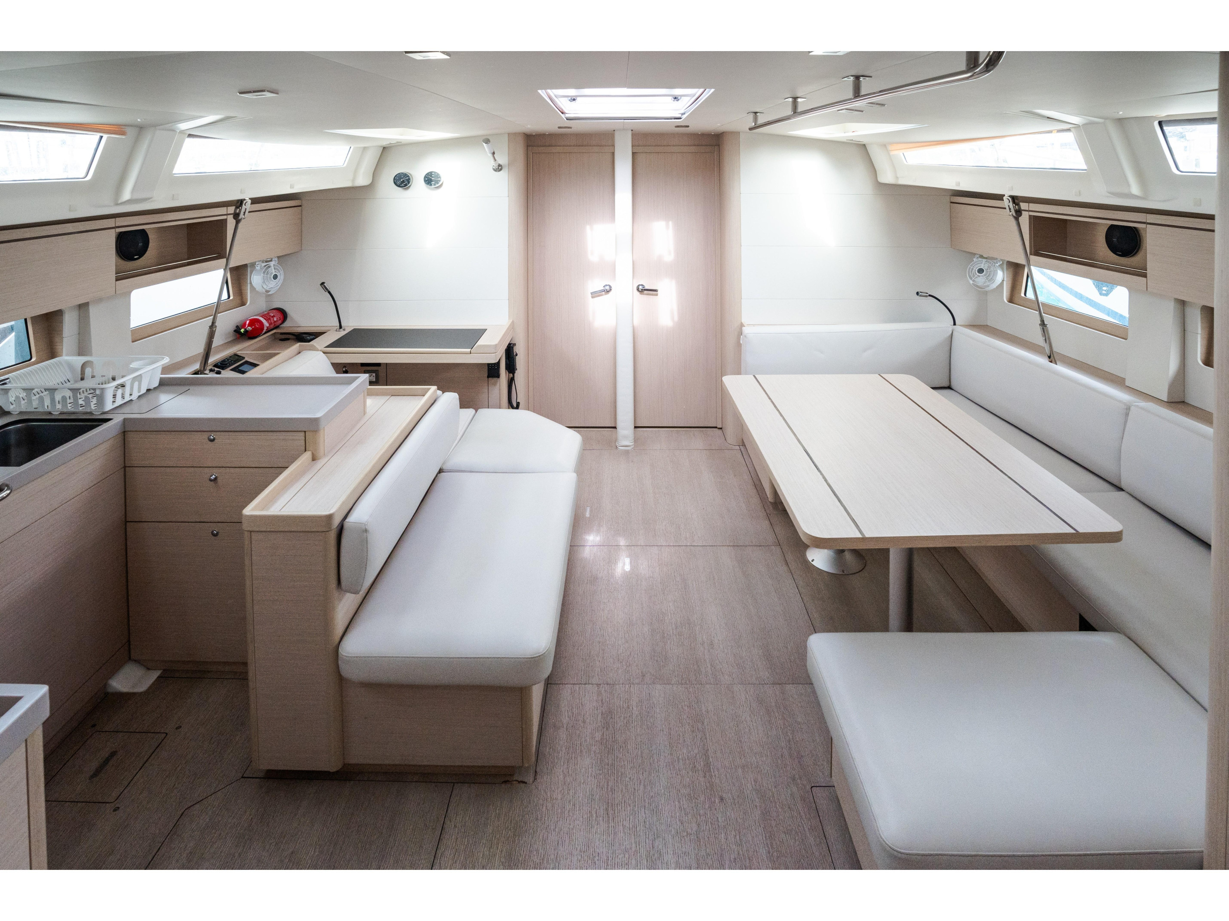 Oceanis 51.1 — photo 19