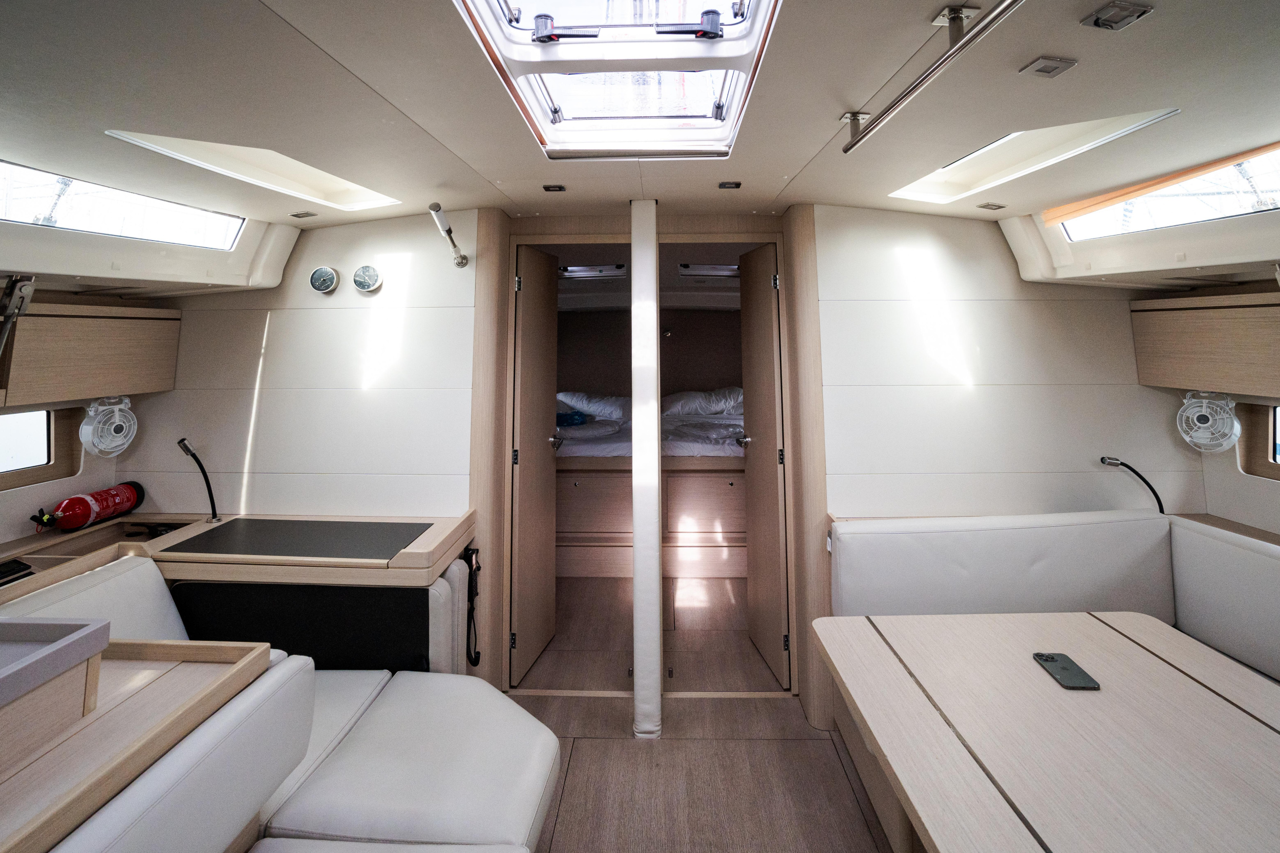 Oceanis 51.1 — photo 39