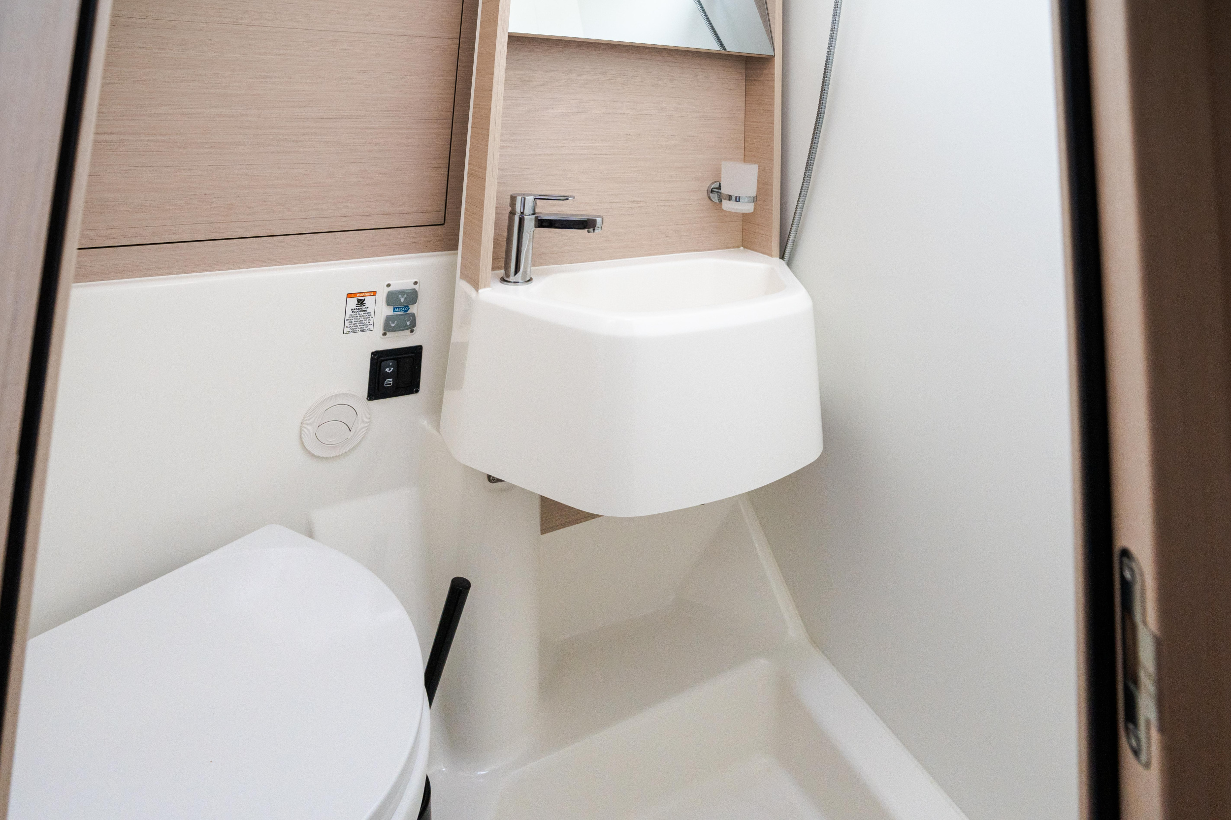 Oceanis 51.1 — photo 25