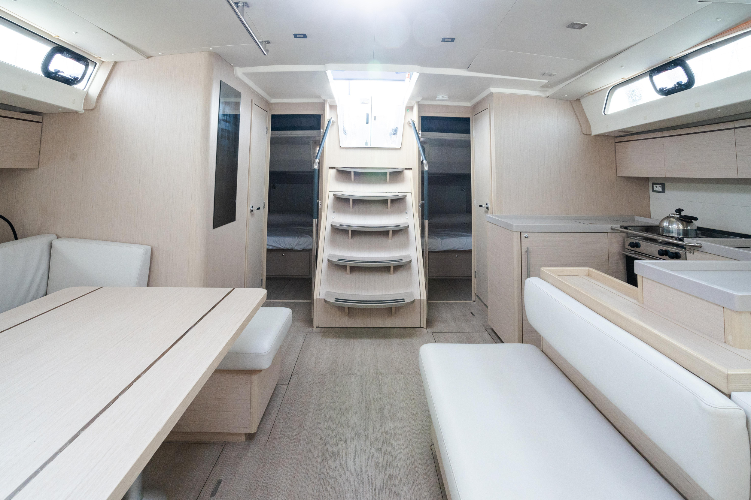 Oceanis 51.1 — photo 20