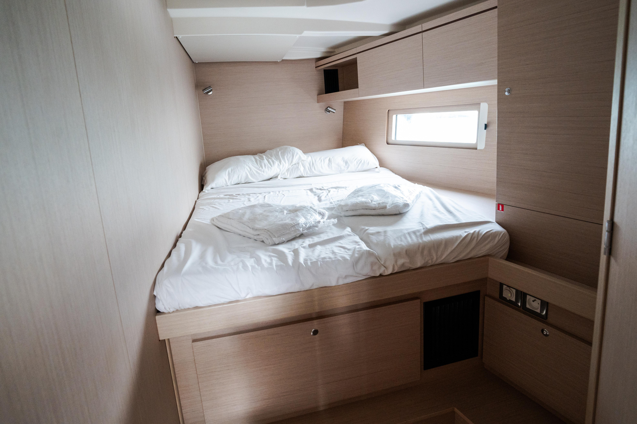 Oceanis 51.1 — photo 30