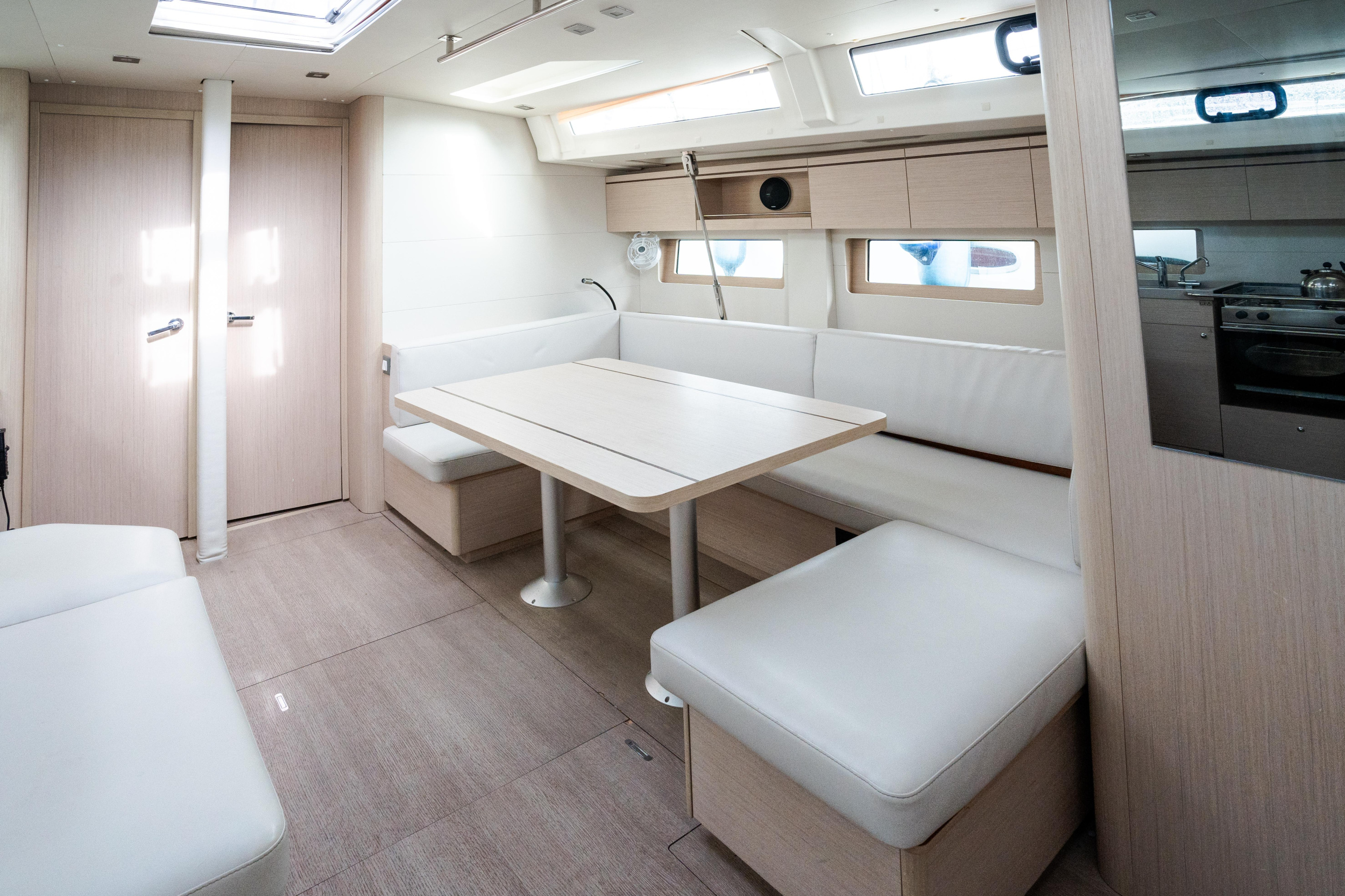 Oceanis 51.1 — photo 6