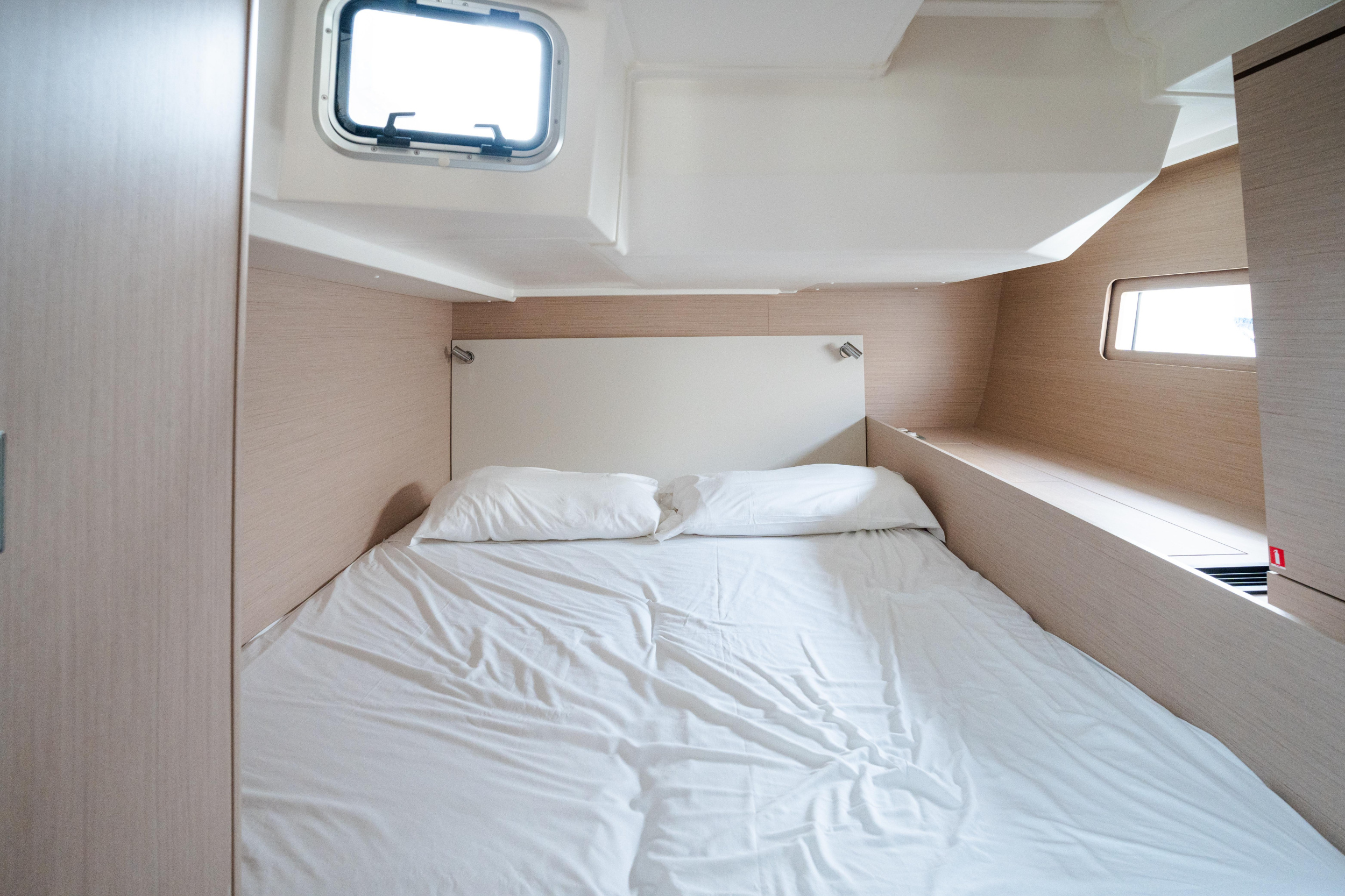 Oceanis 51.1 — photo 41