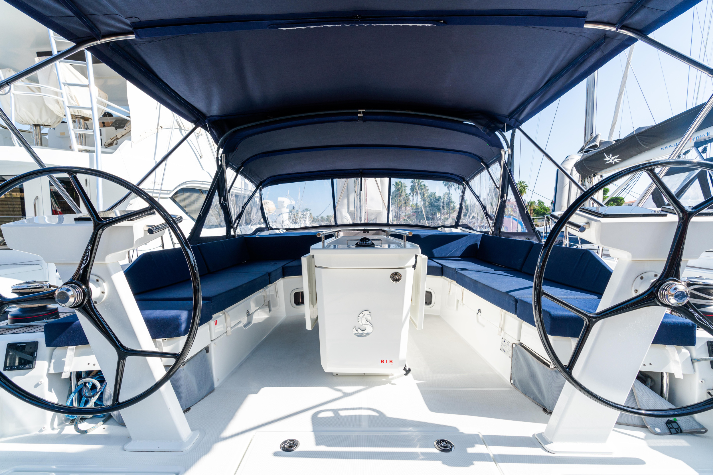 Oceanis 51.1 — photo 9