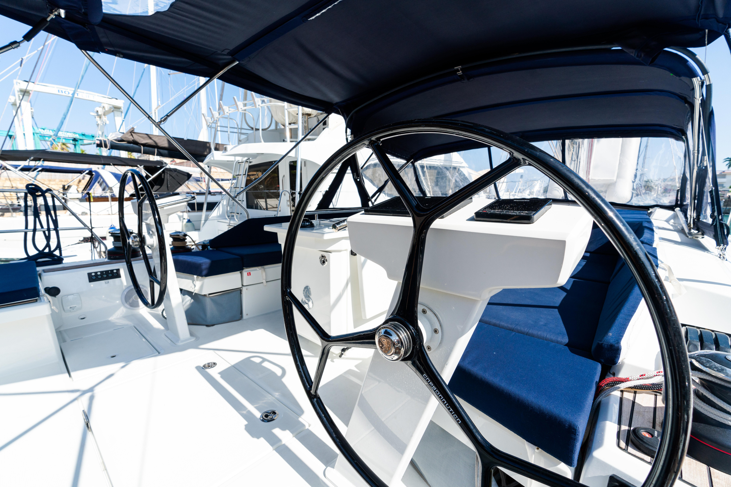 Oceanis 51.1 — photo 22