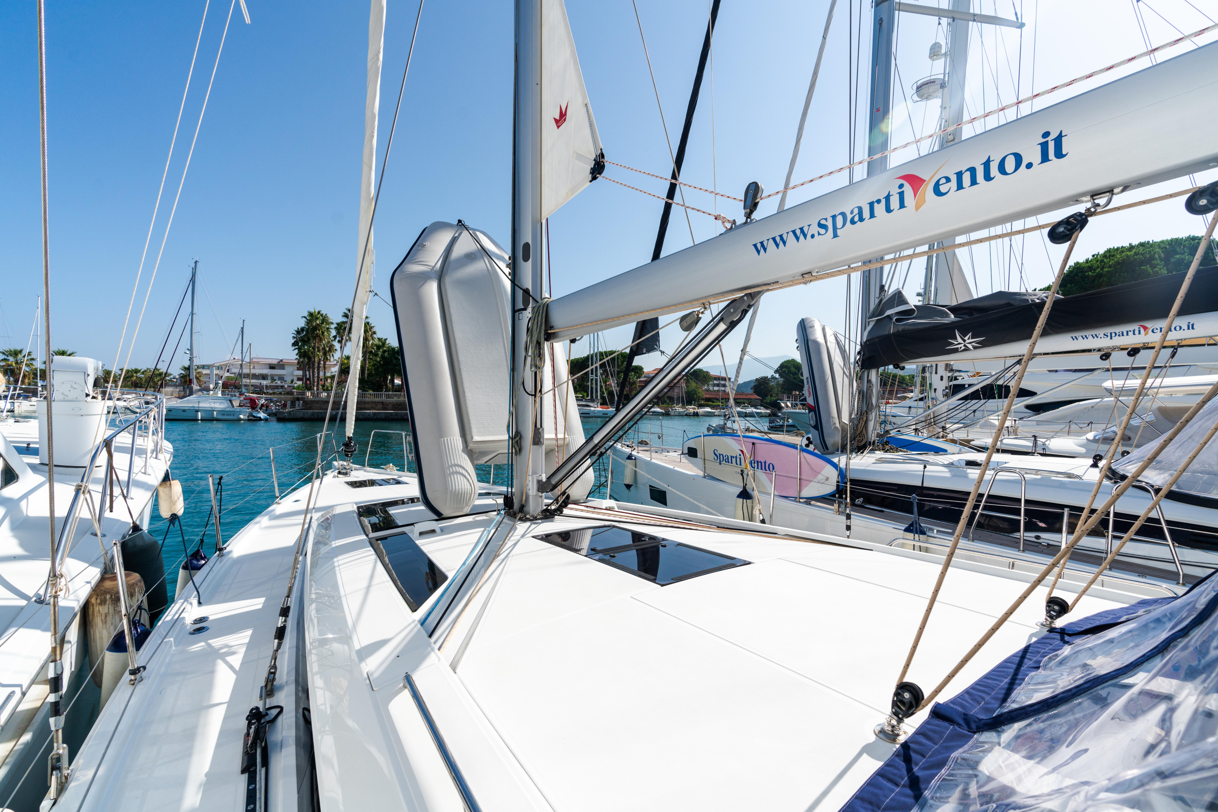 Oceanis 51.1 — photo 12