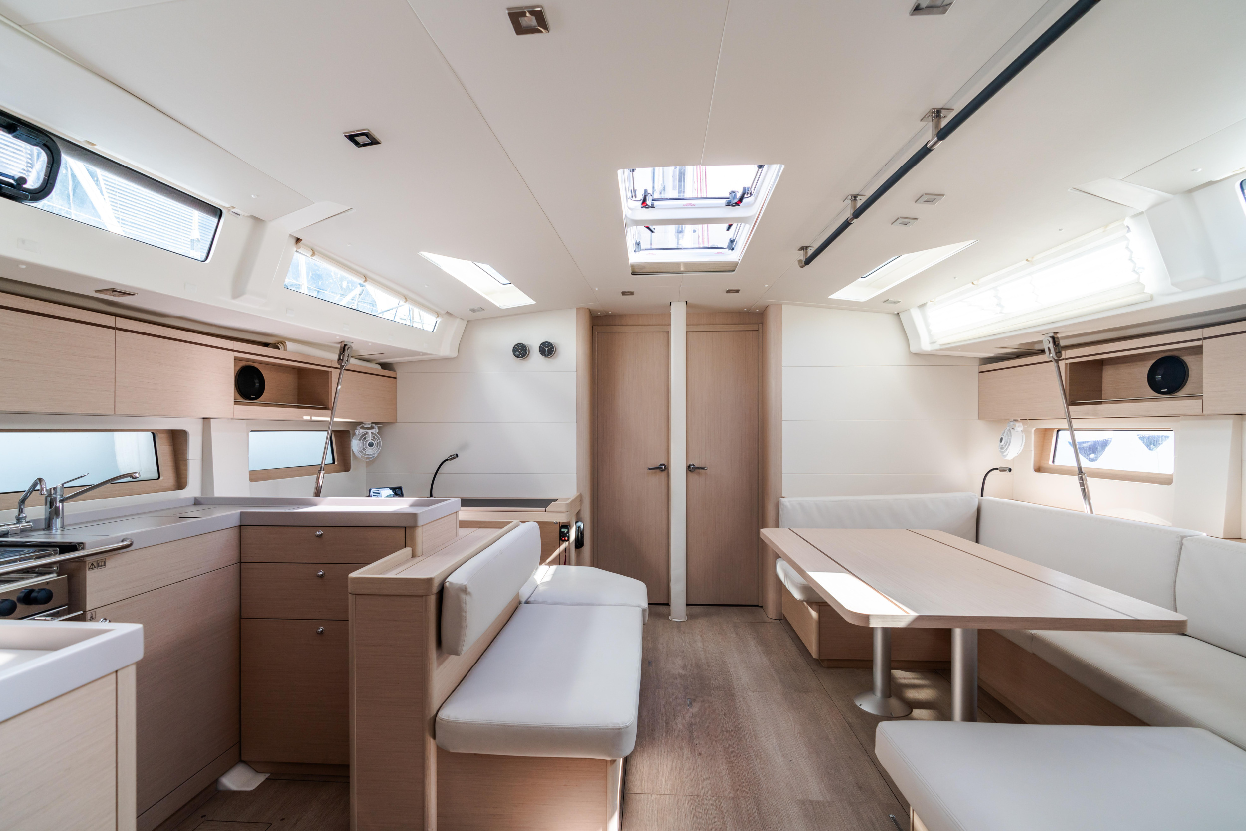 Oceanis 51.1 — photo 15