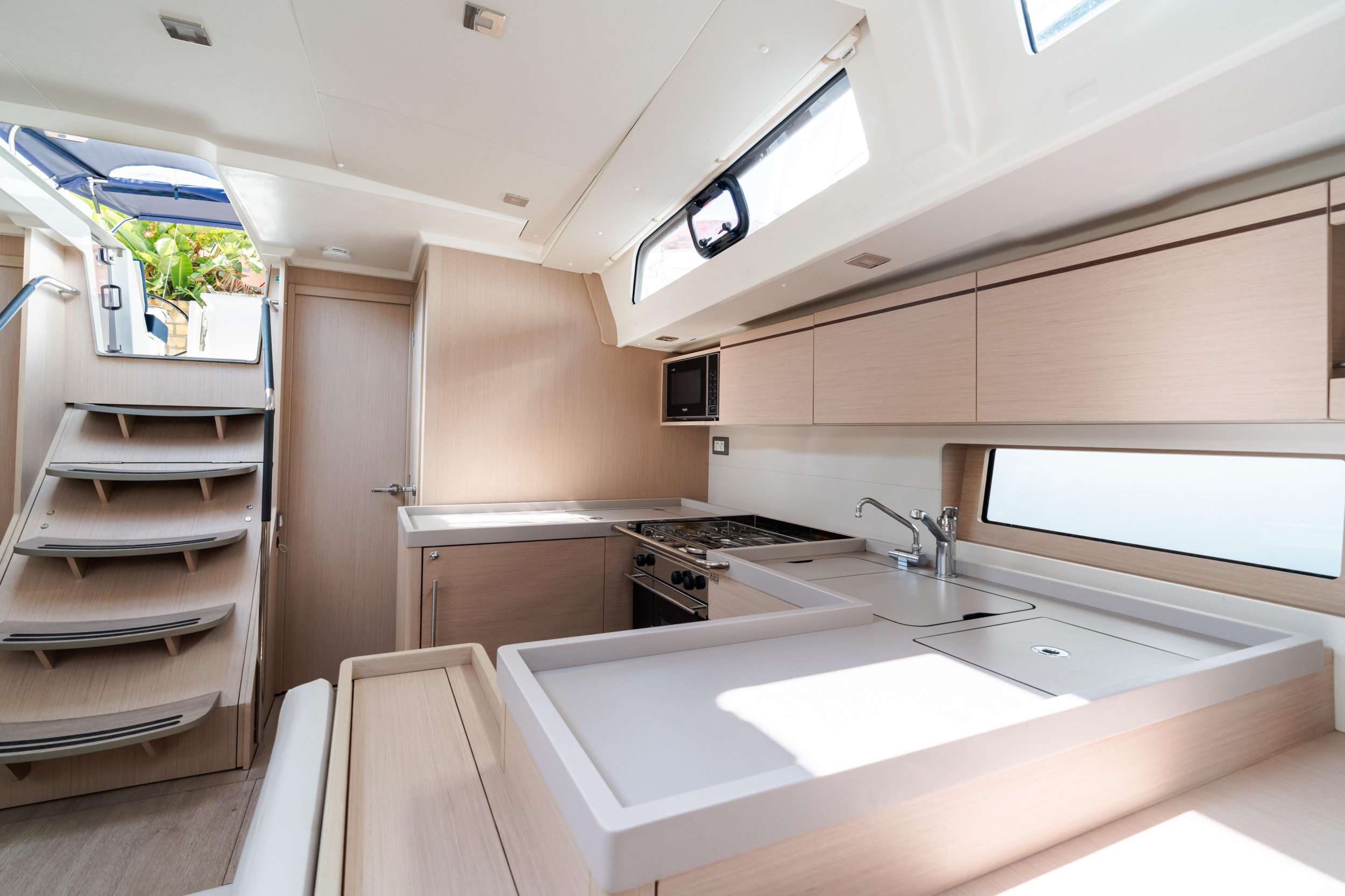 Oceanis 51.1 — photo 10