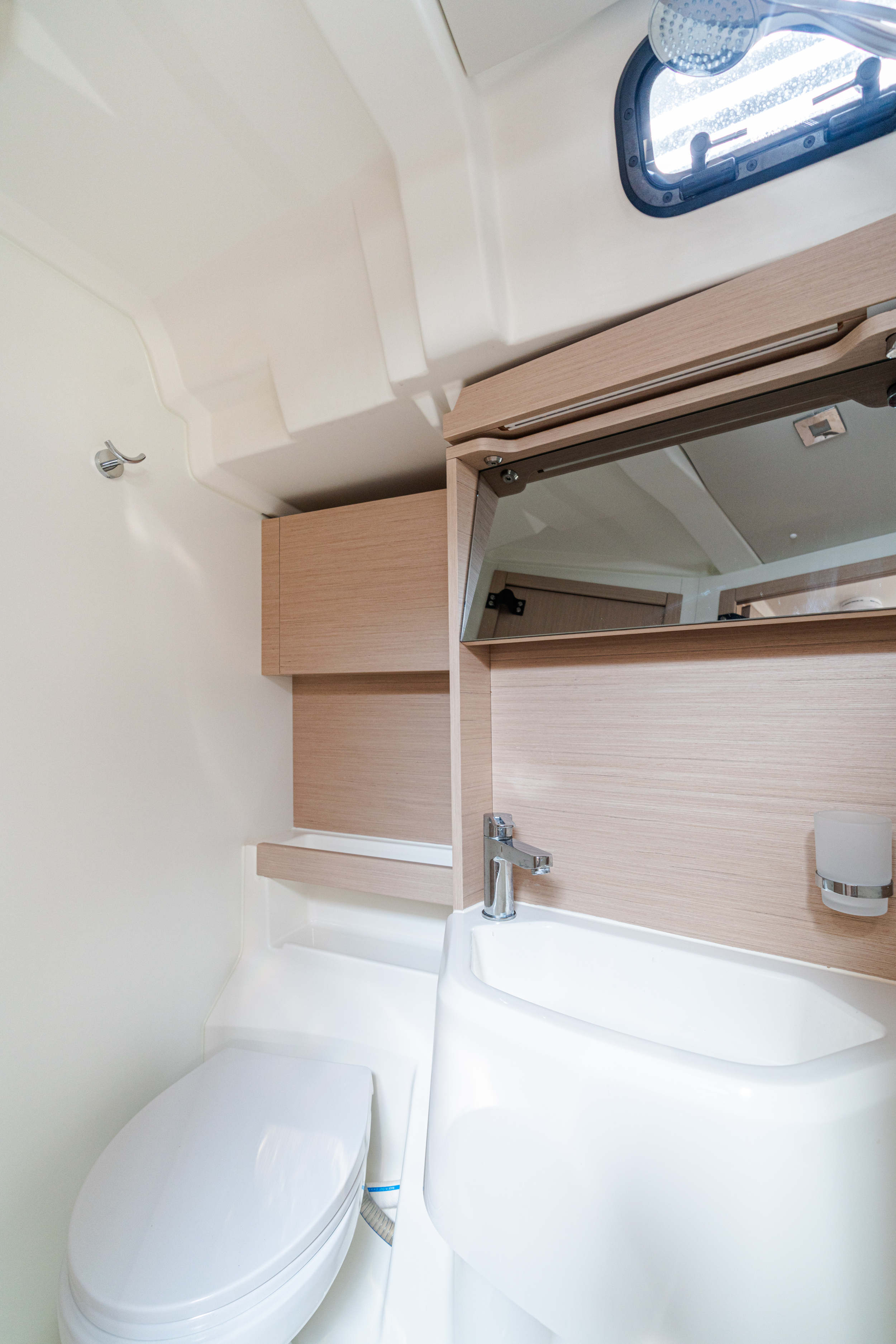 Oceanis 51.1 — photo 16