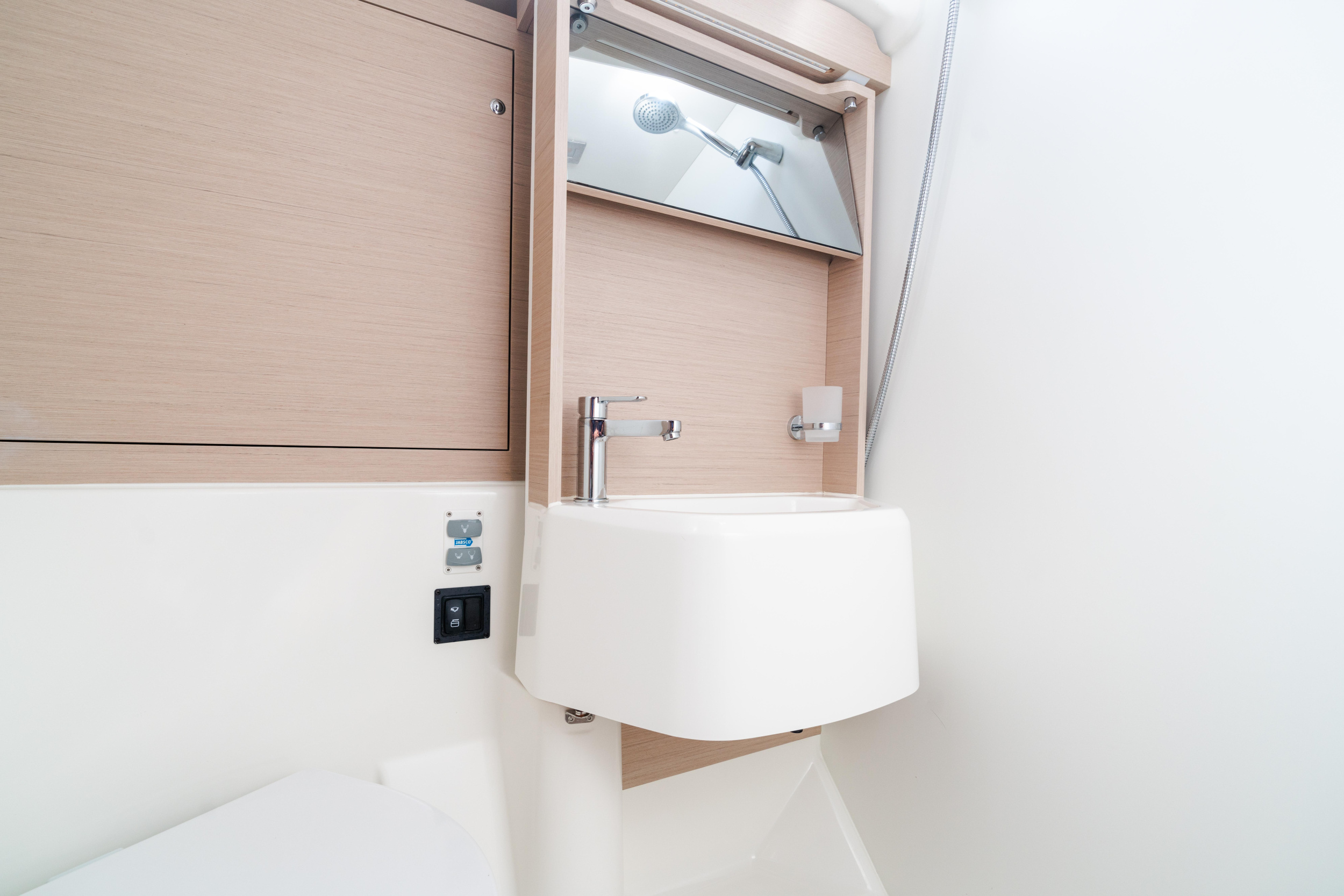 Oceanis 51.1 — photo 21