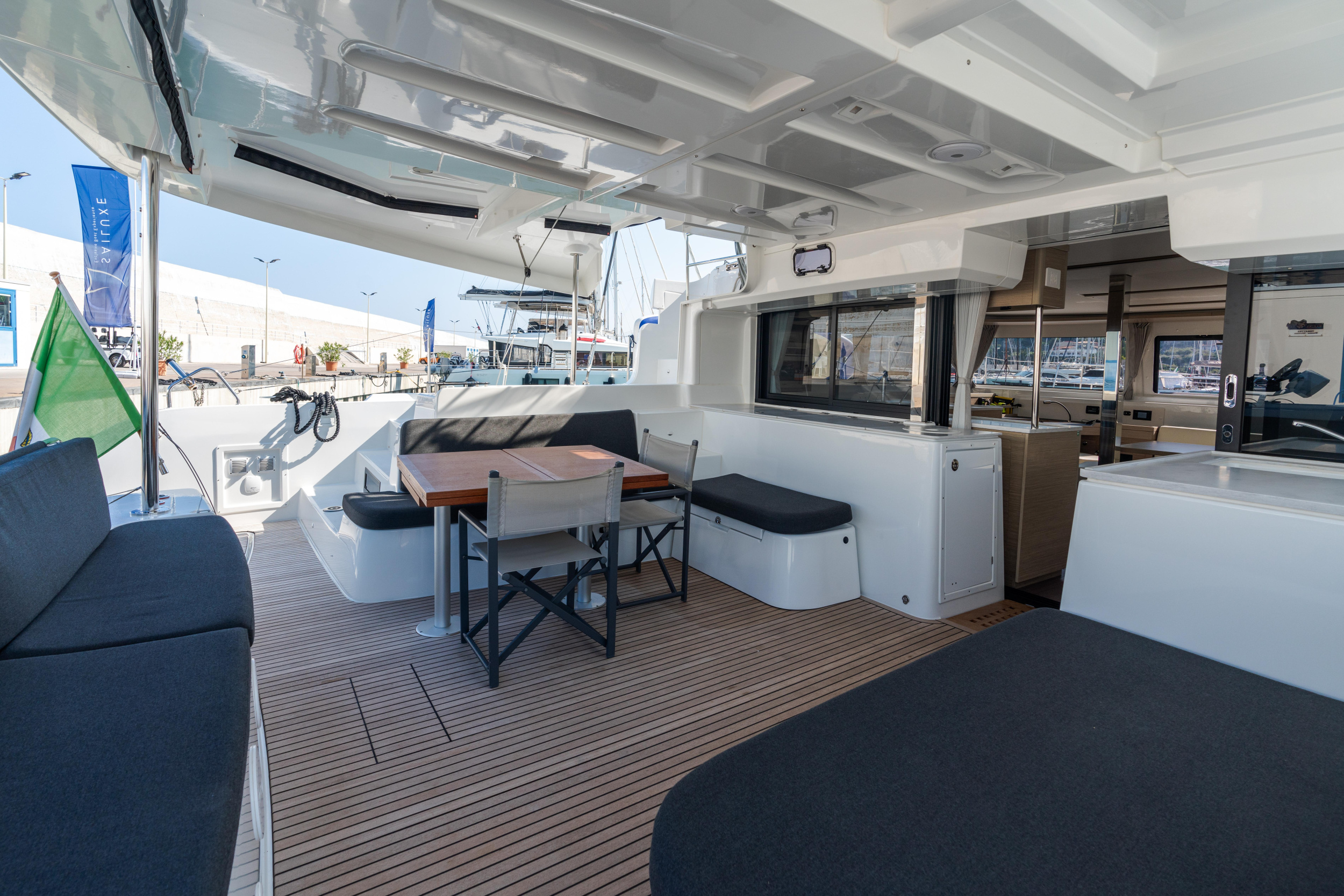 Lagoon 46 — photo 14