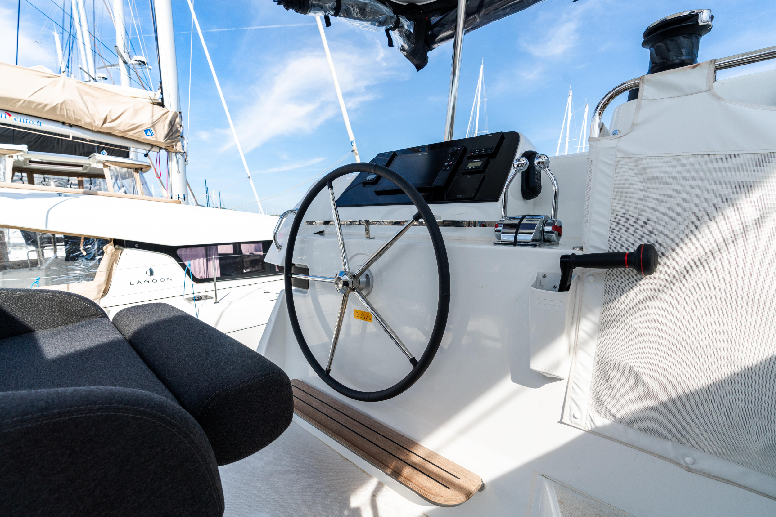 Lagoon 42 — photo 19