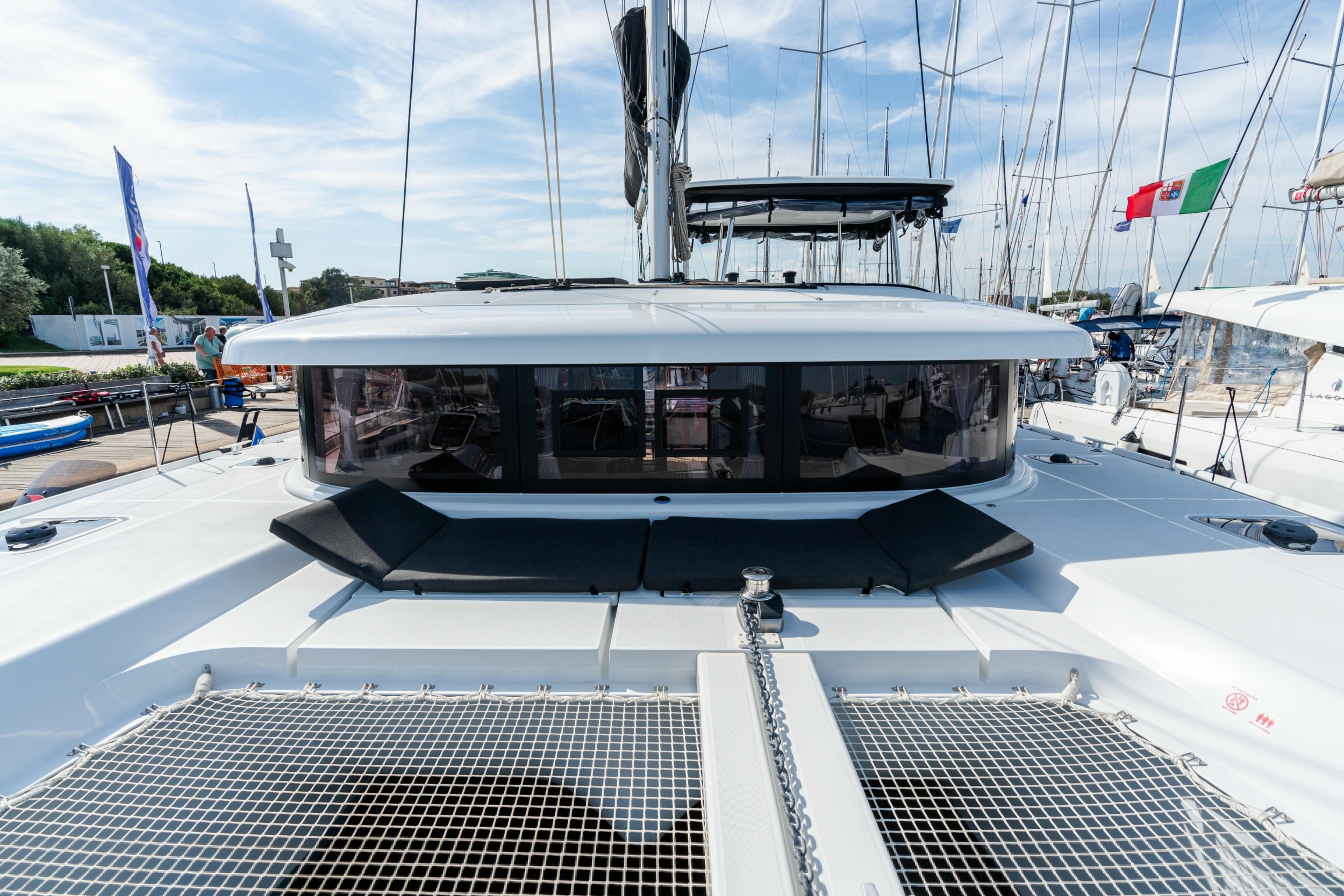 Lagoon 42 — photo 10