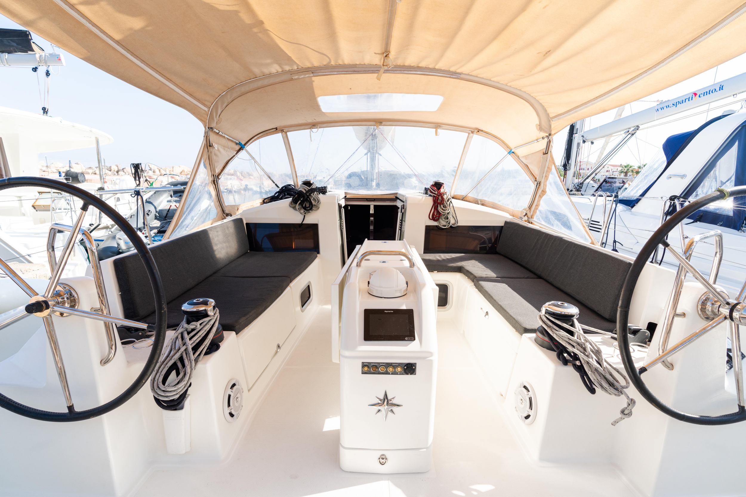 Sun Odyssey 440 — photo 28