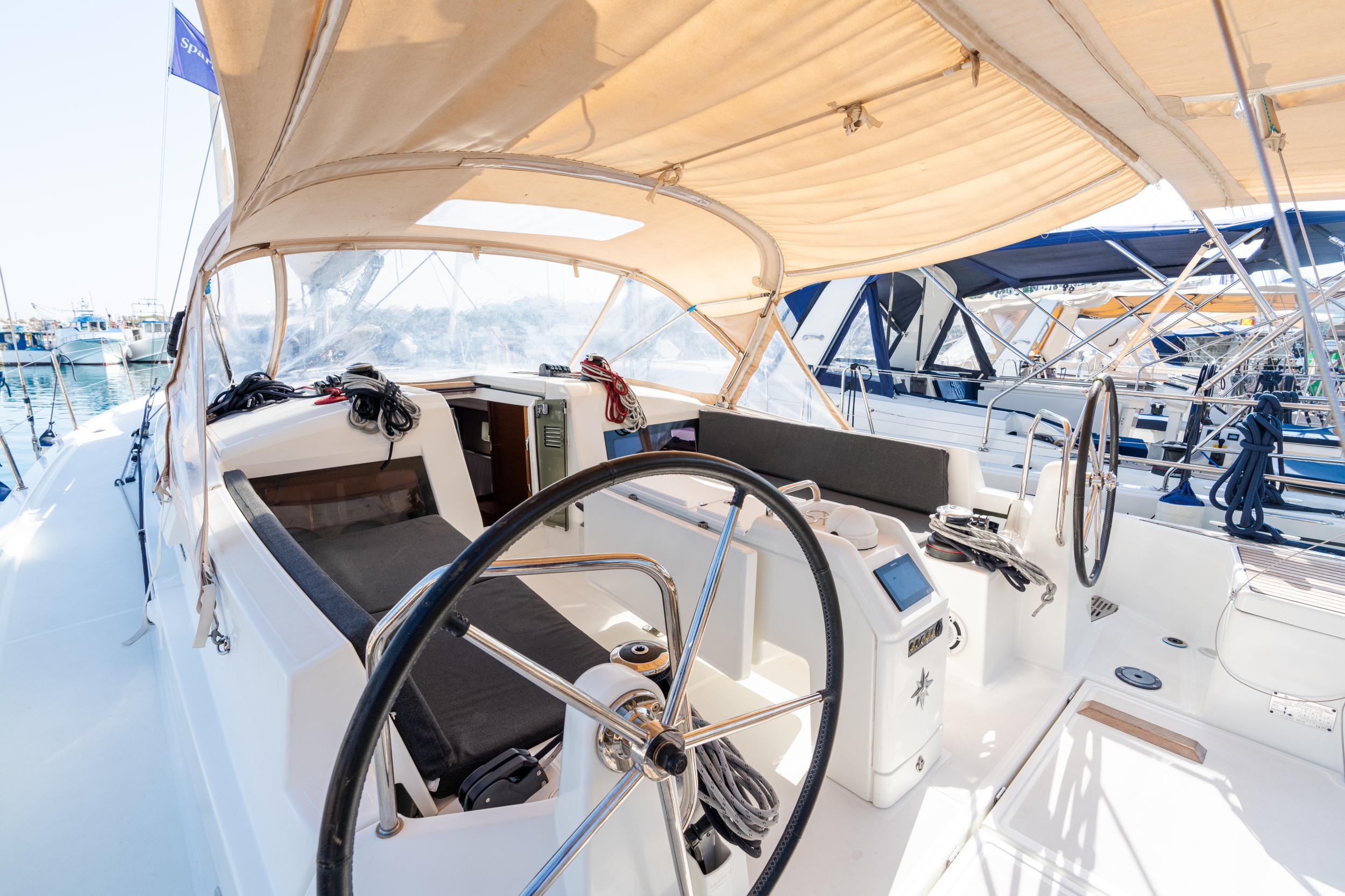 Sun Odyssey 440 — photo 25