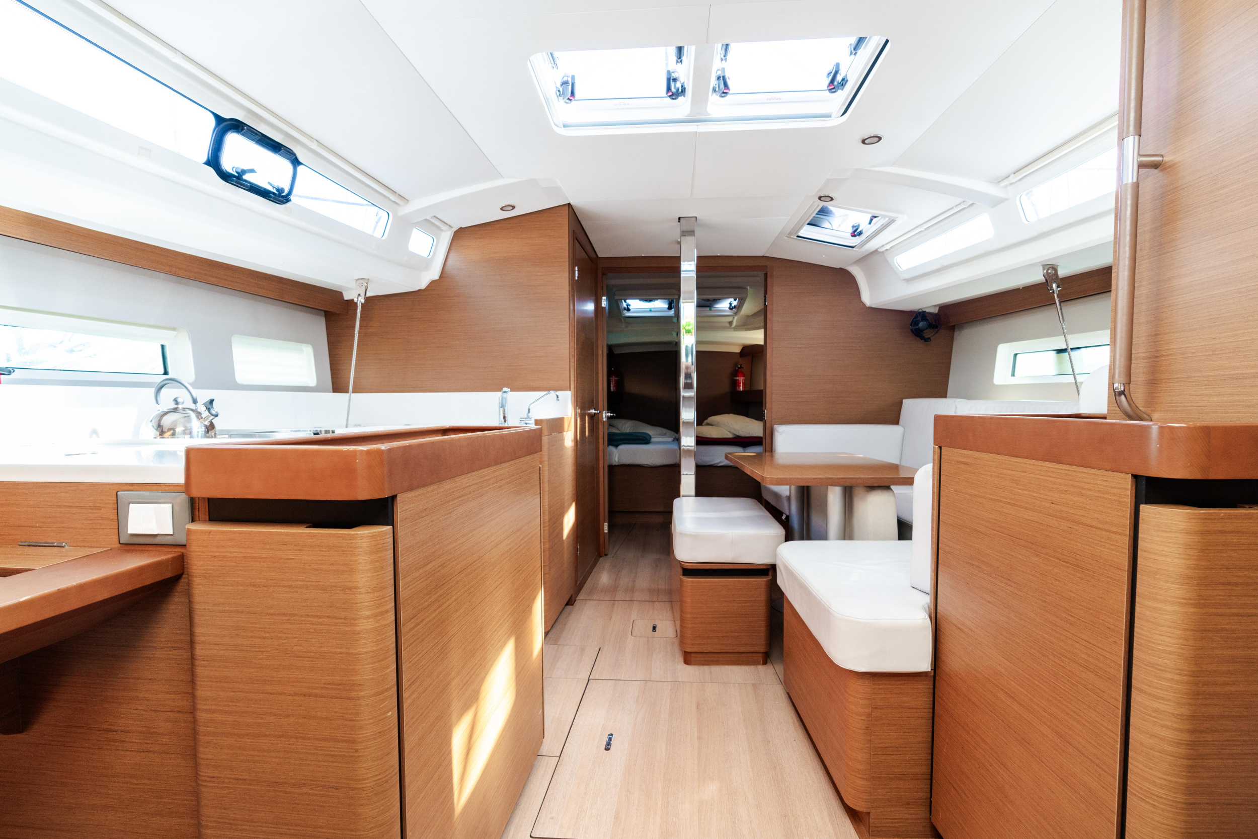 Sun Odyssey 440 — photo 9
