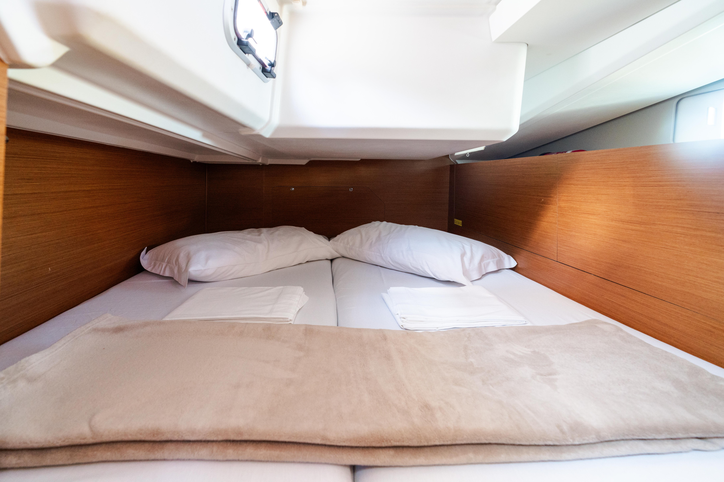 Sun Odyssey 440 — photo 21