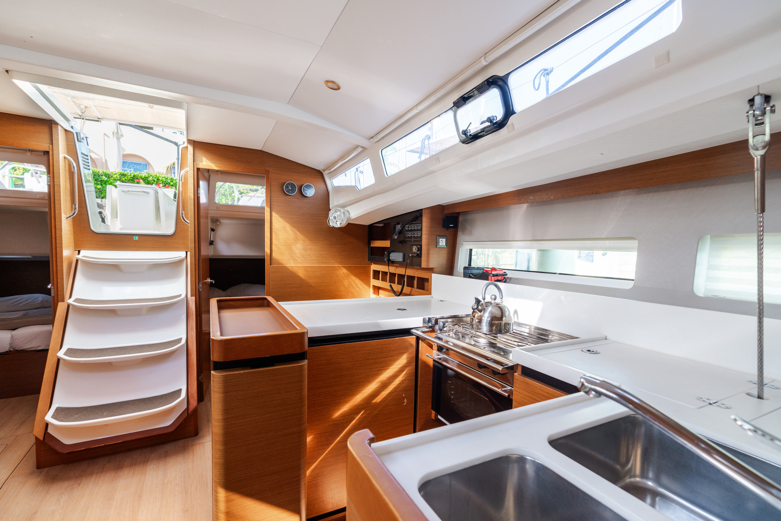 Sun Odyssey 440 — photo 13