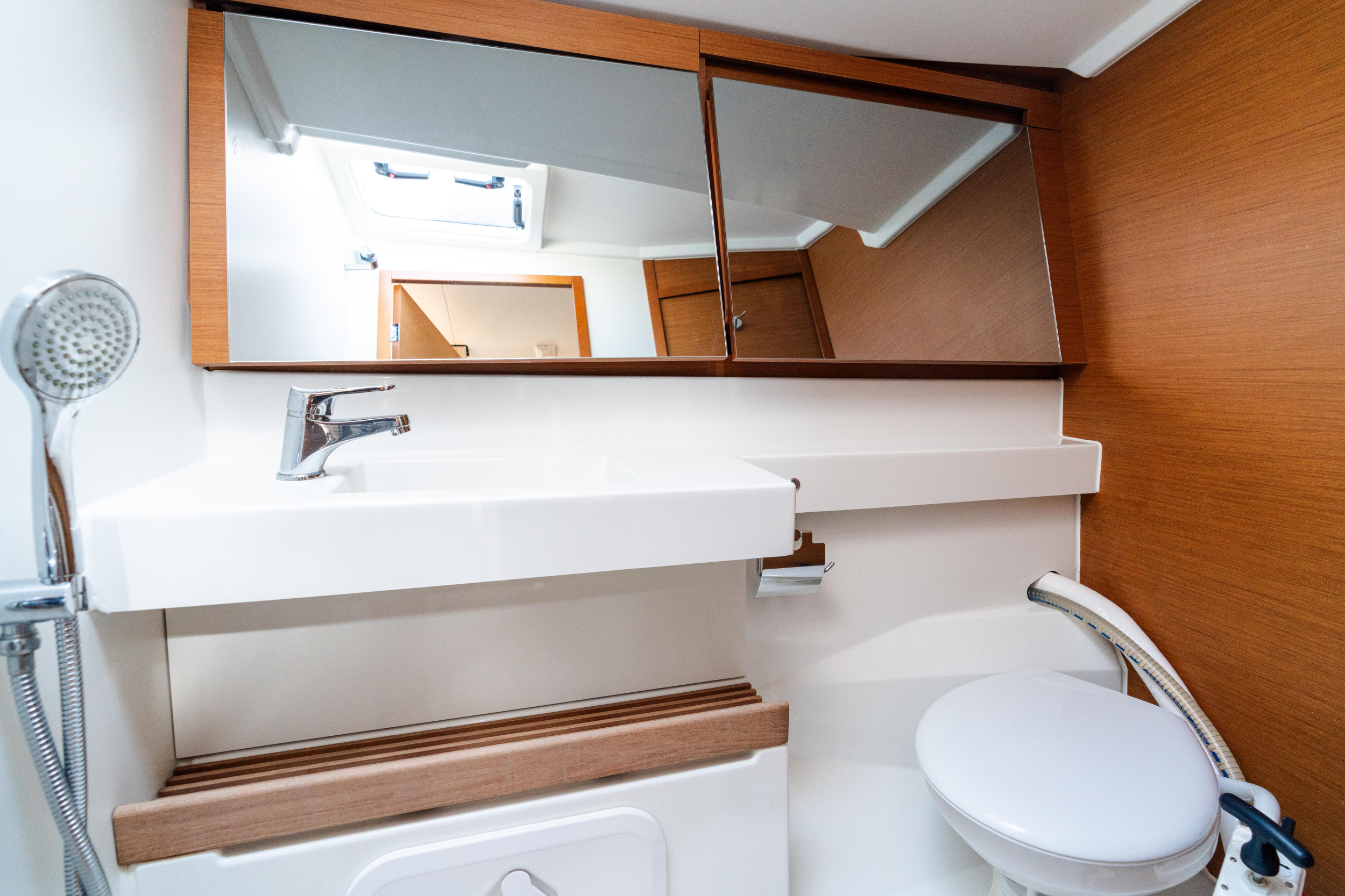 Sun Odyssey 440 — photo 26