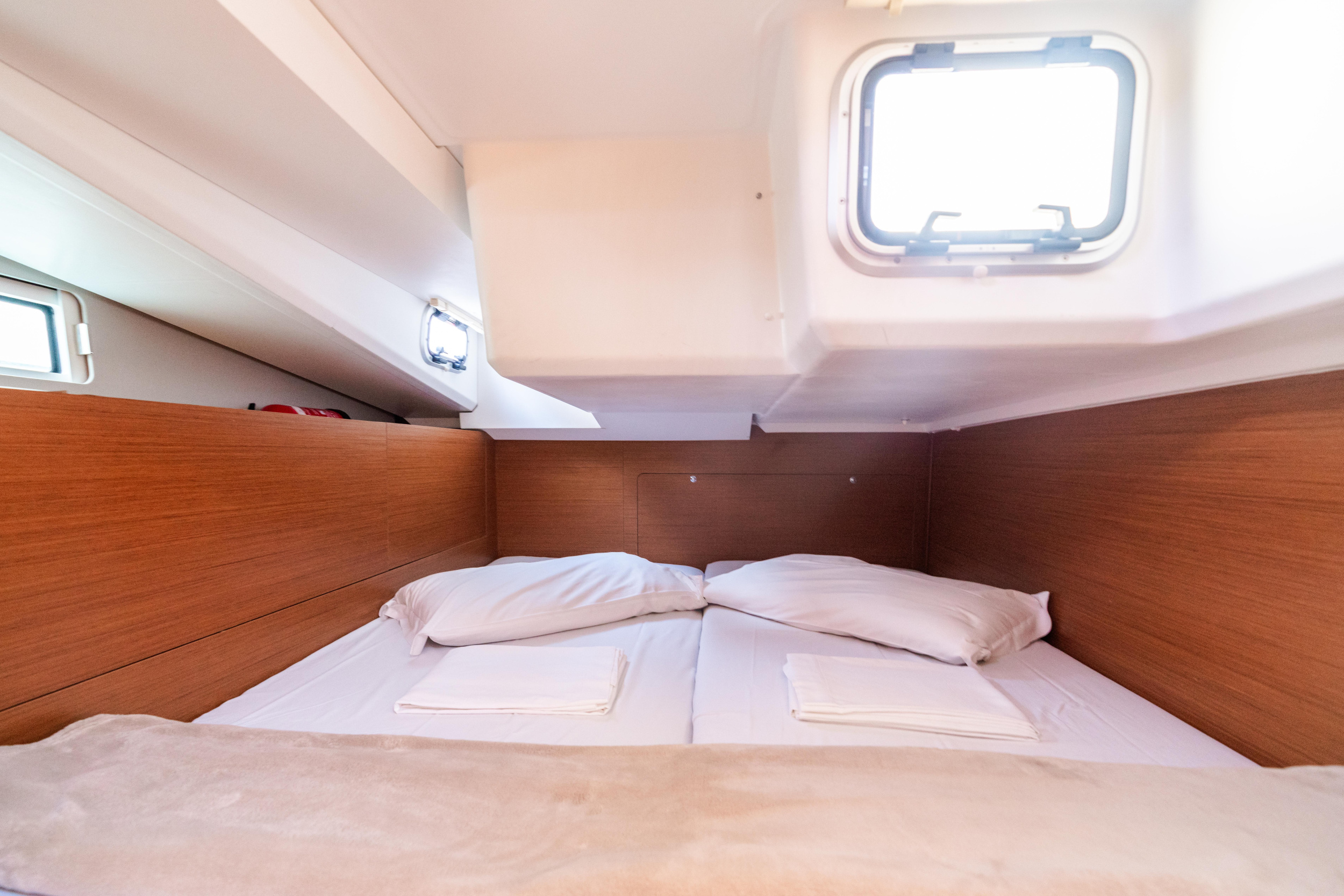 Sun Odyssey 440 — photo 10