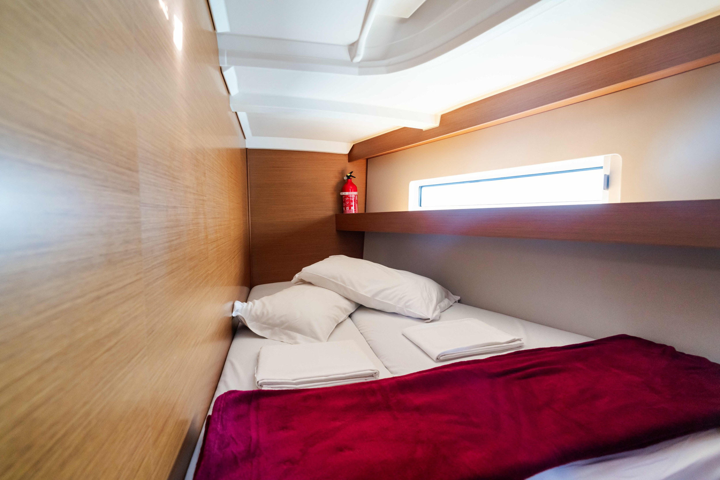 Sun Odyssey 440 — photo 3