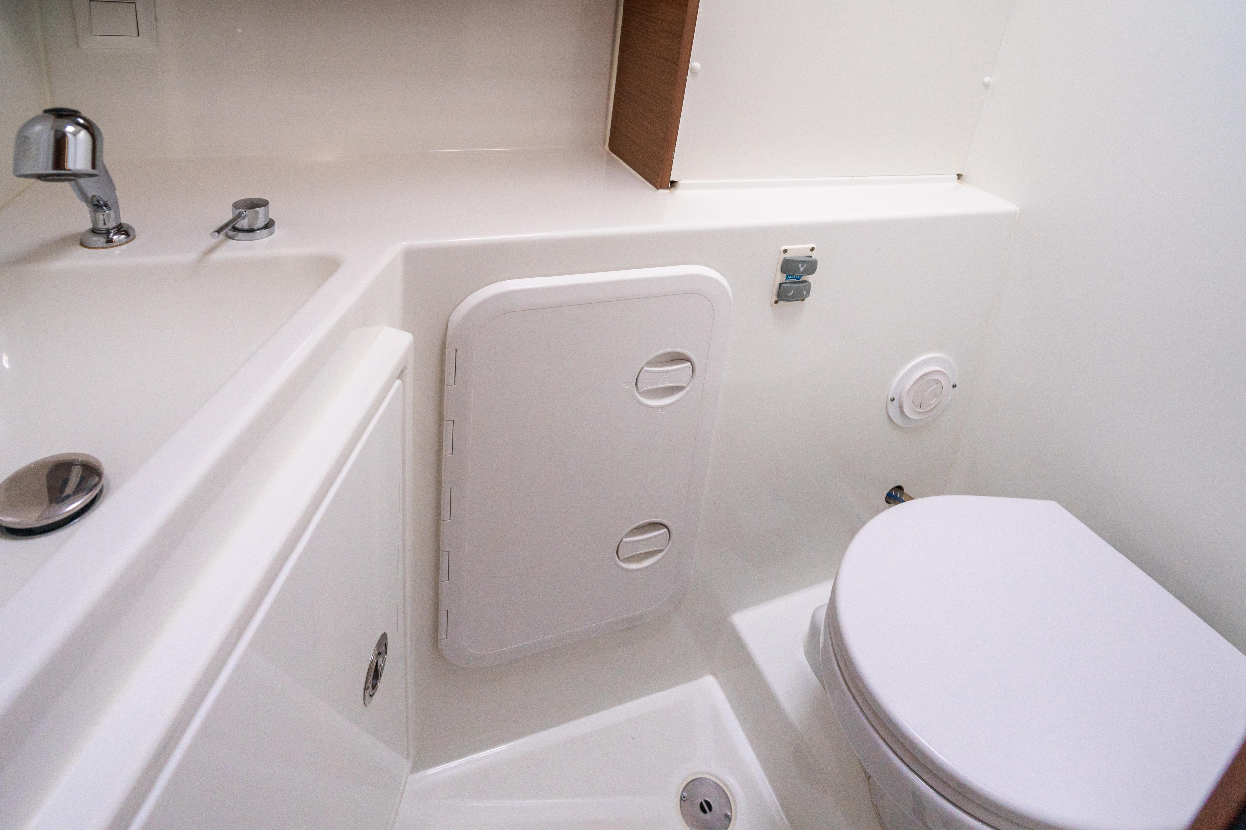 Lagoon 42 — photo 23