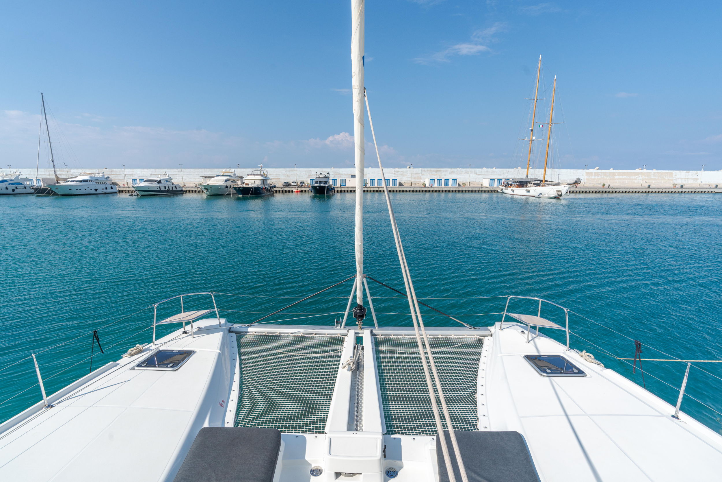 Lagoon 46 — photo 10