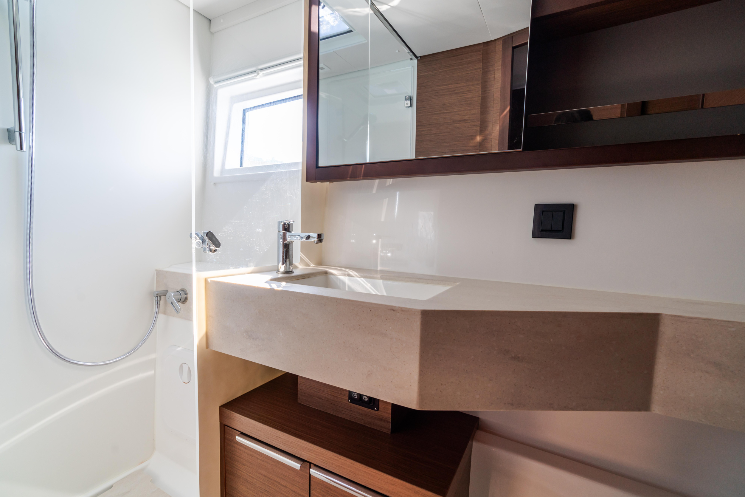 Lagoon 46 — photo 20