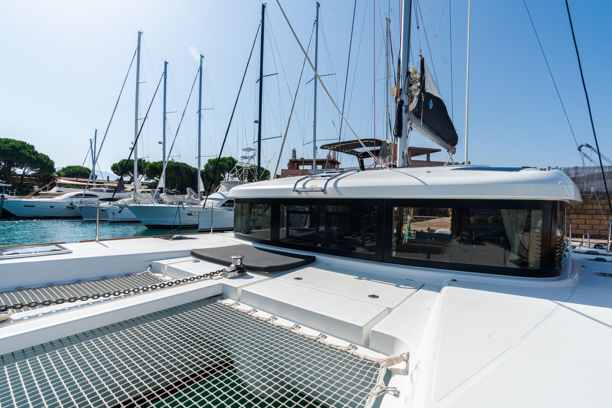 Lagoon 40 — photo 9